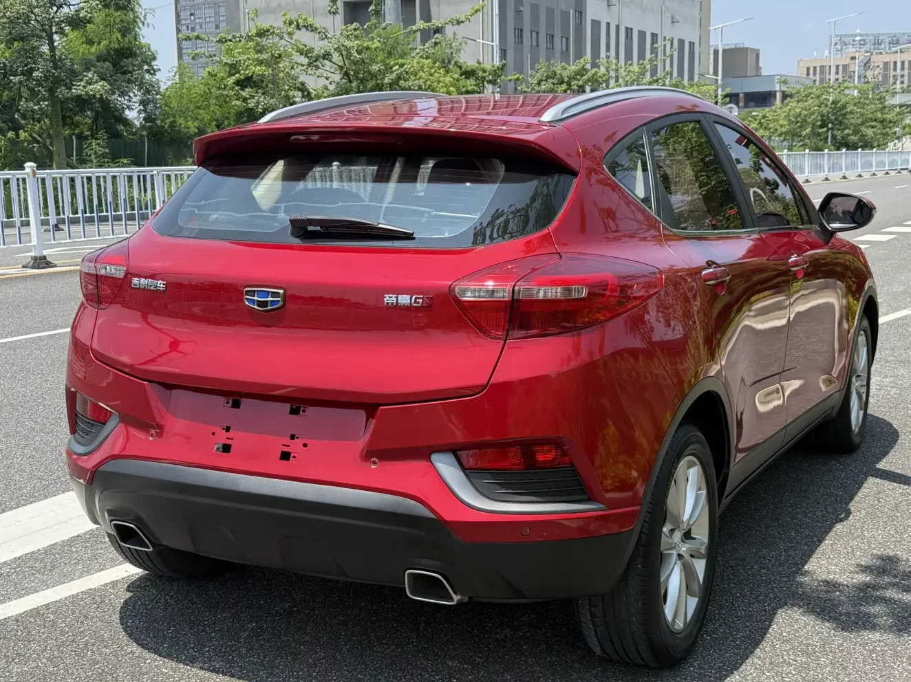 Geely Emgrand GS
