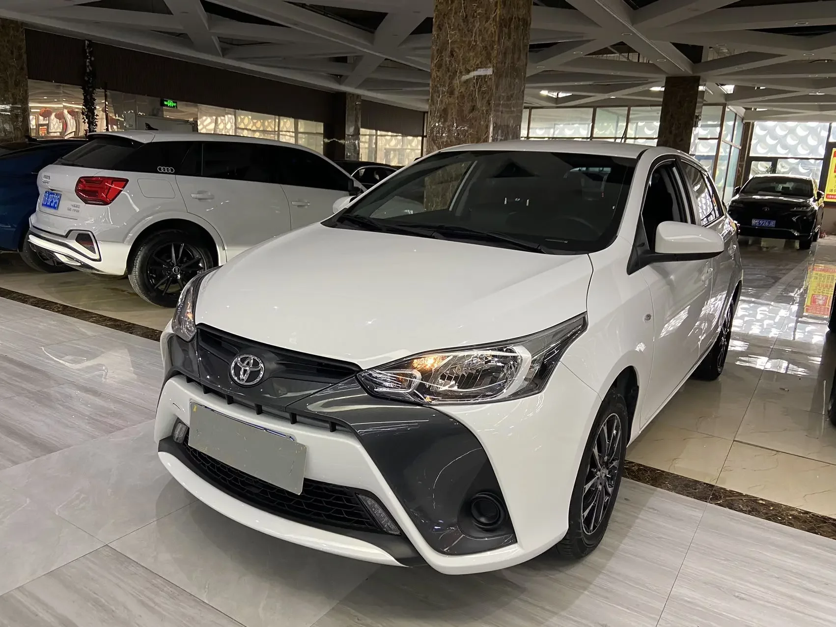 TOYOTA YARIS L