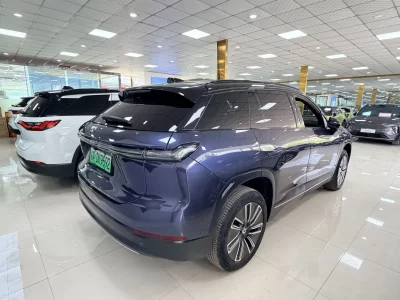 NIO ES7