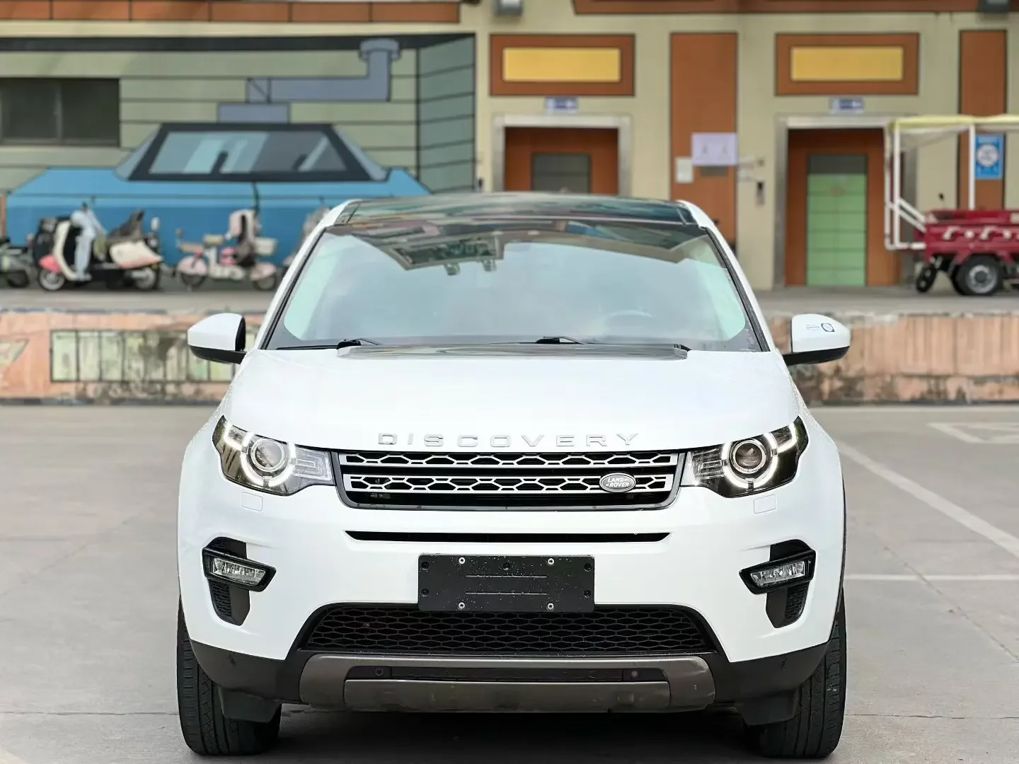 Land Rover Discover the magic