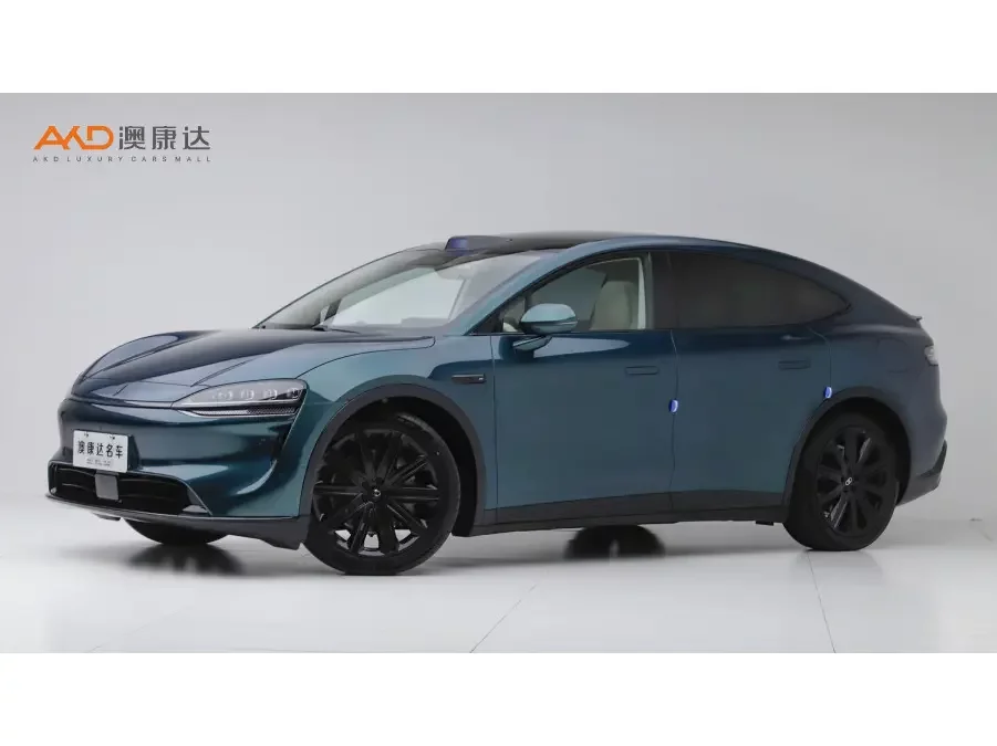 Luxeed Zhijie R7