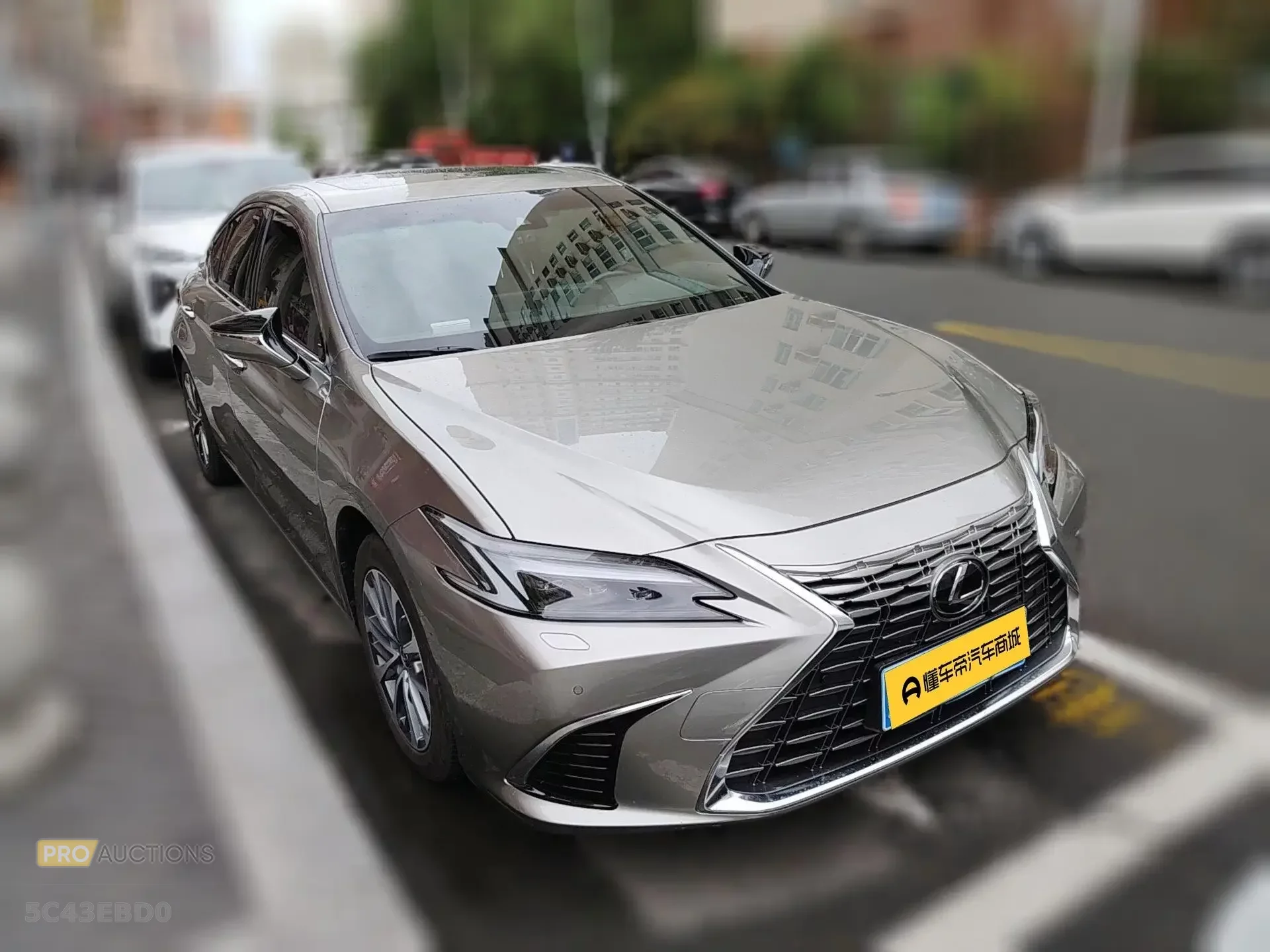 Lexus ES