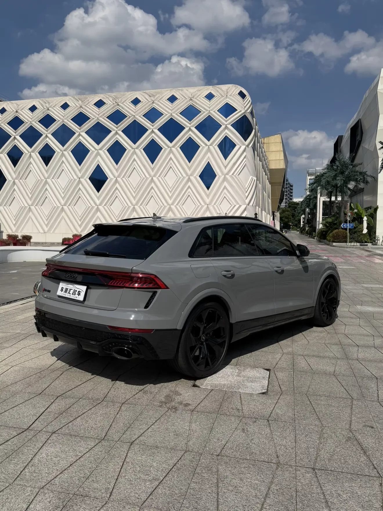 Audi RS Q8