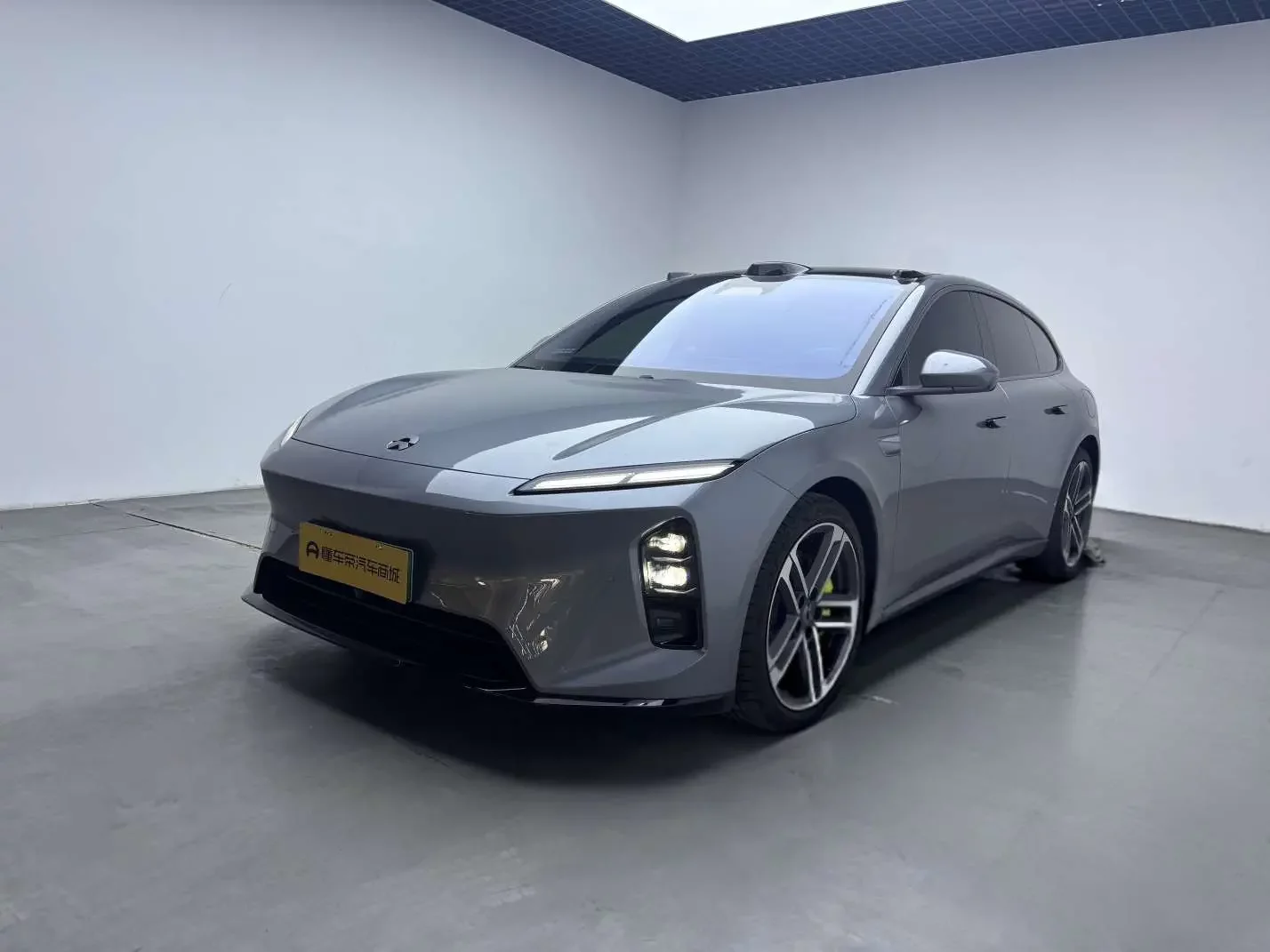 NIO ET5T