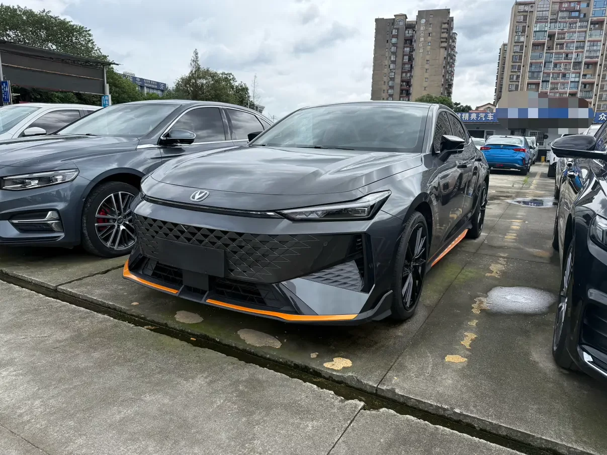 Changan UNI-V