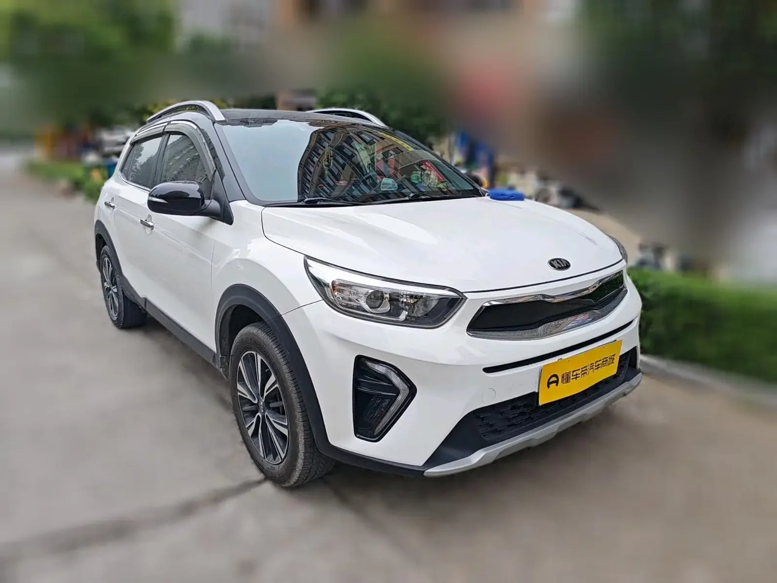 Kia KX1