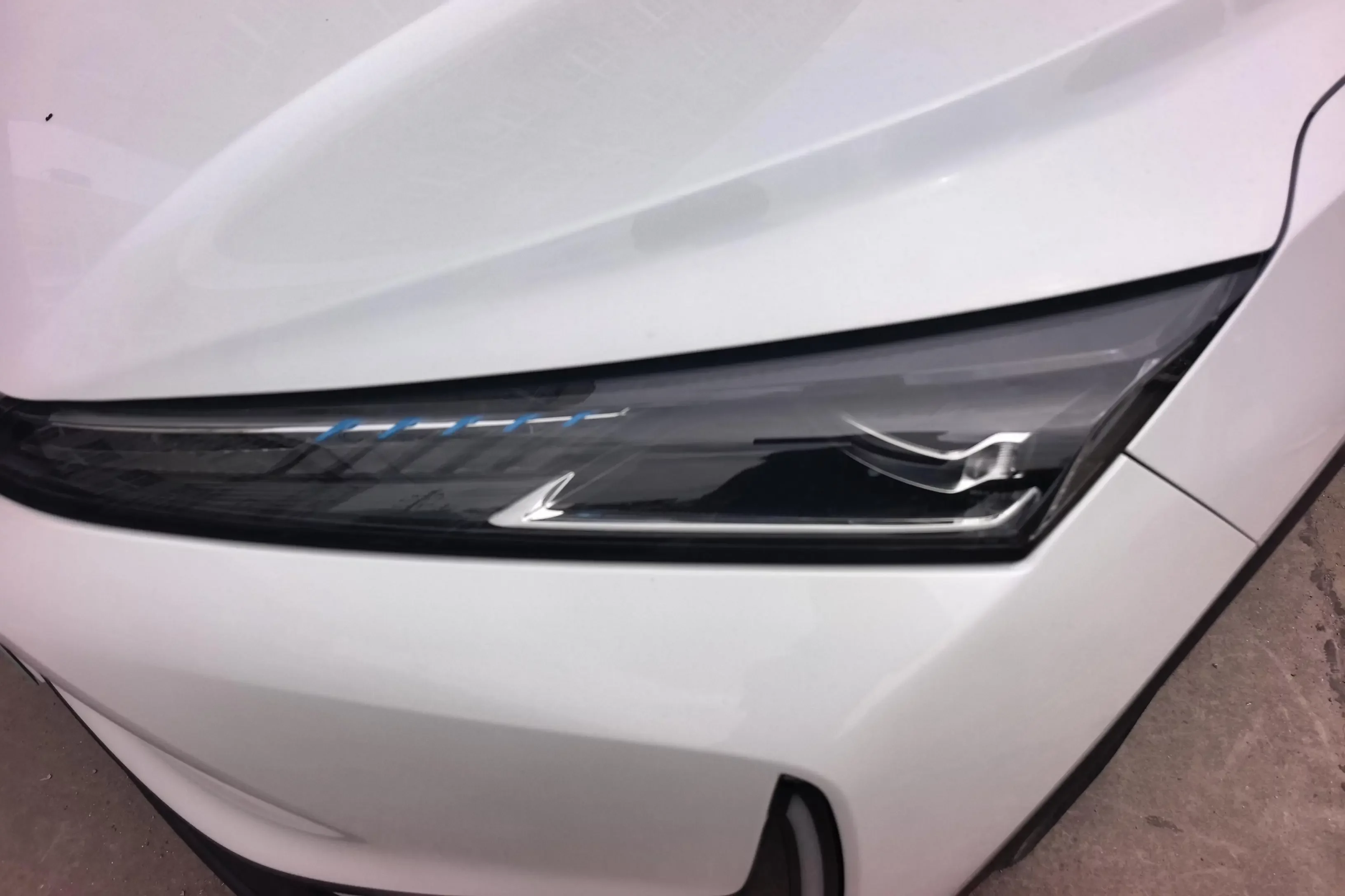 Dongfeng Fengshen L7 PHEV