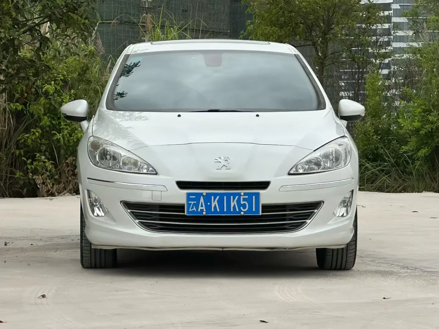 Peugeot 408