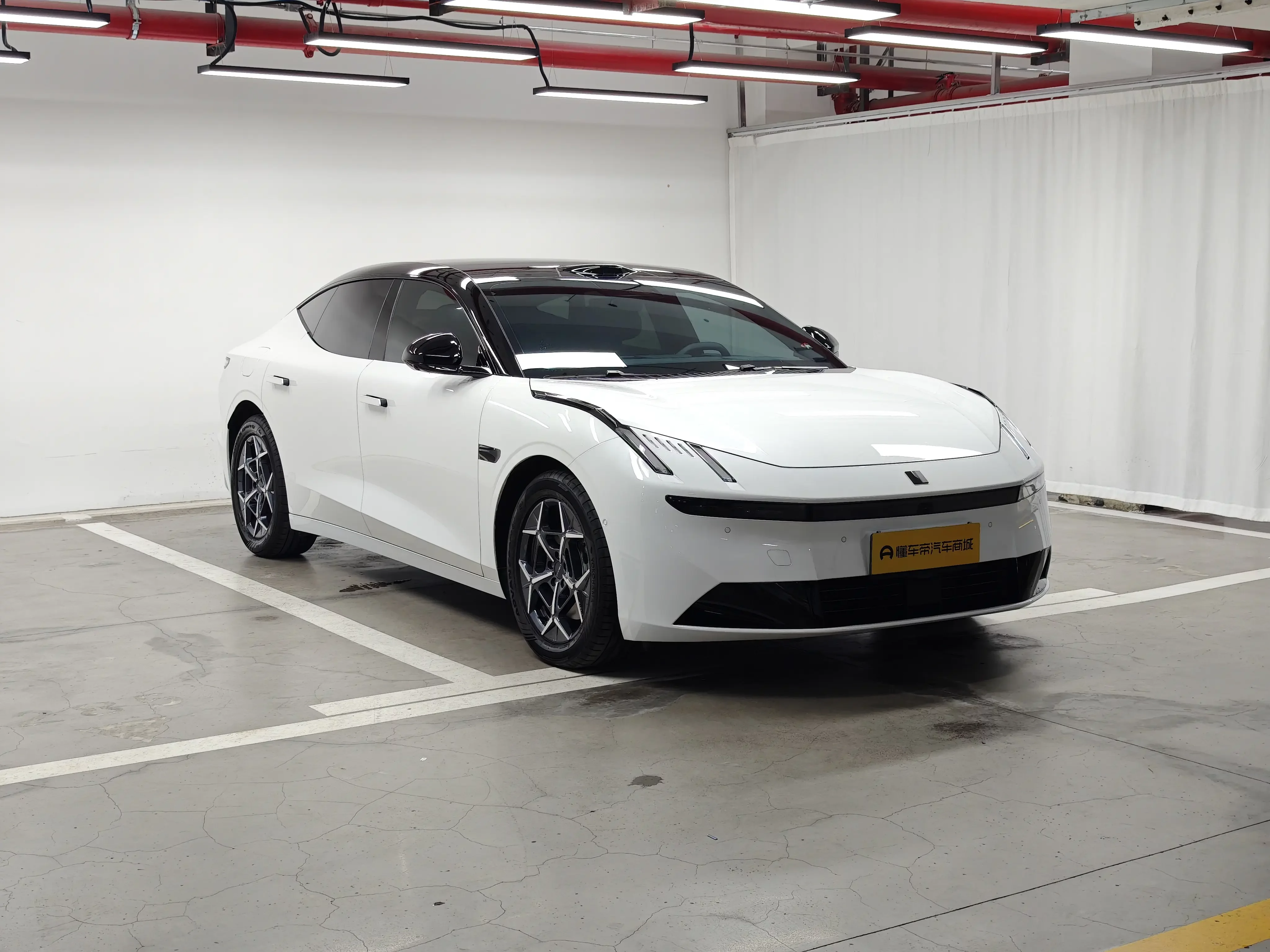 Lynk & Co 10 EM-P