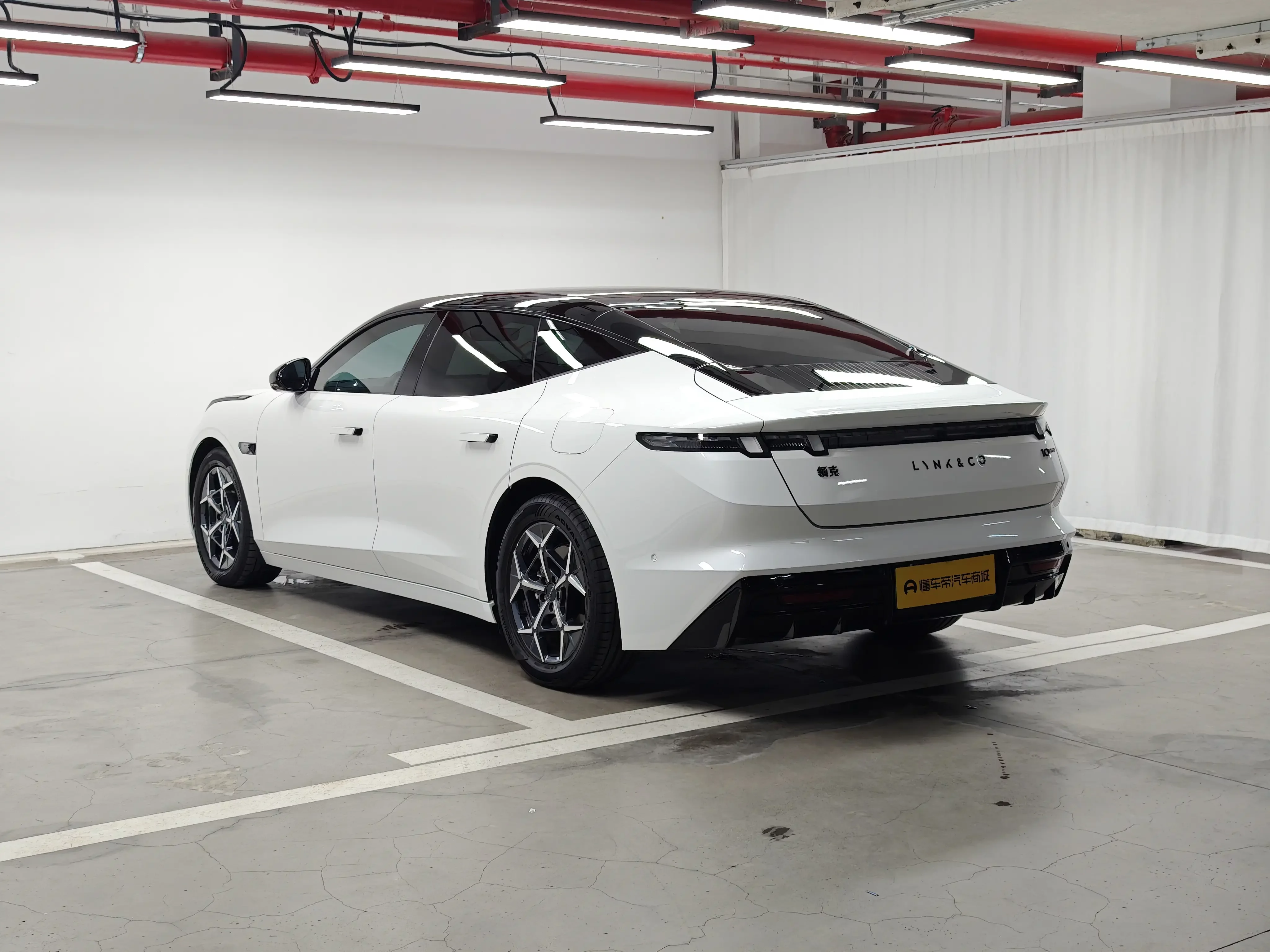 Lynk & Co 10 EM-P