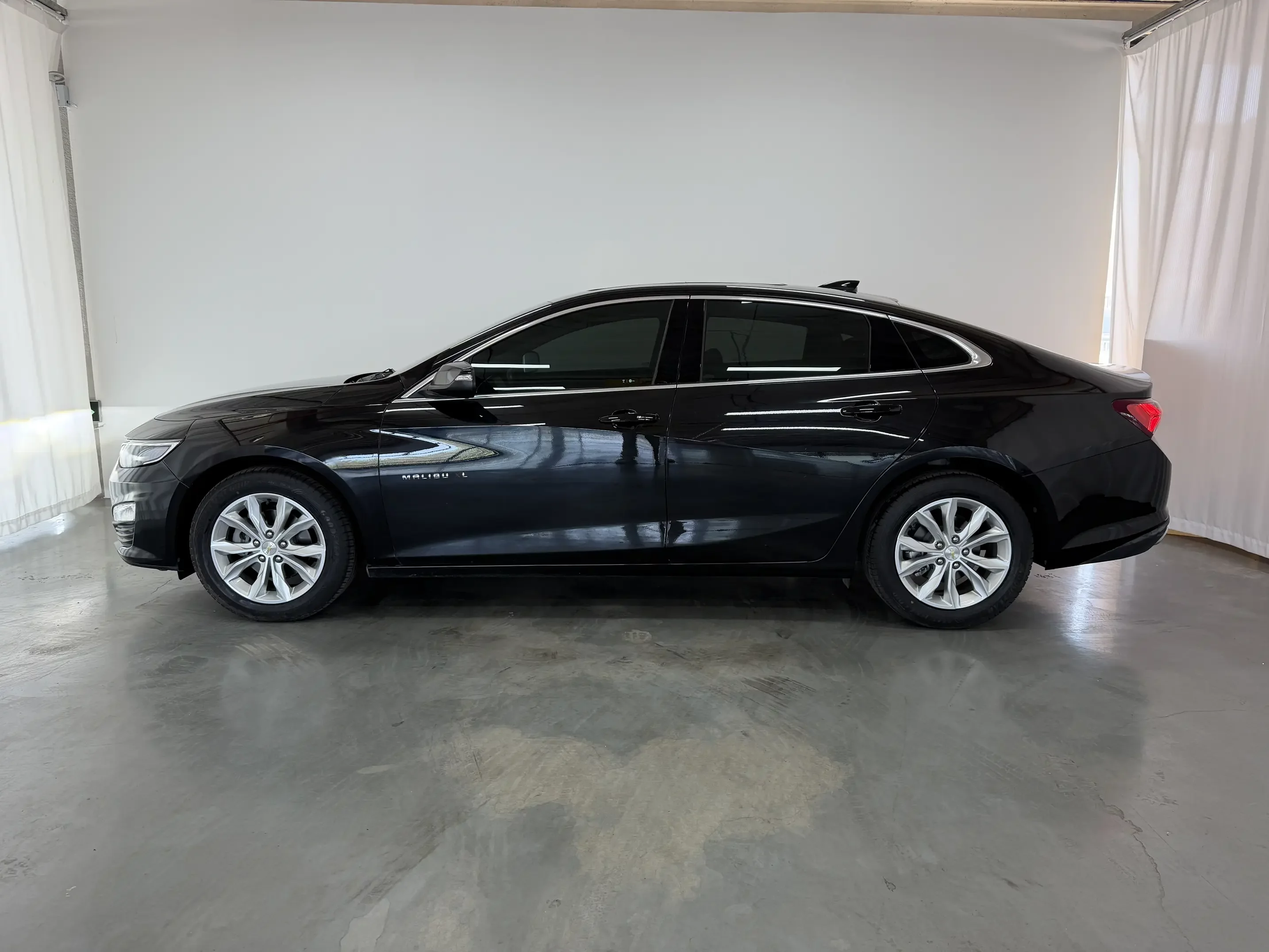Chevrolet Malibu XL