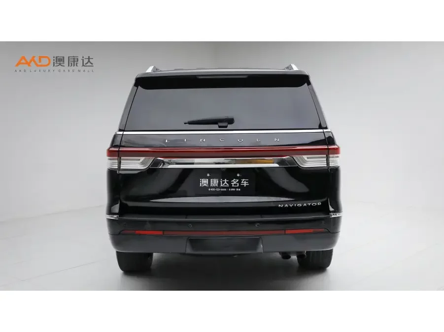 Lincoln Navigator