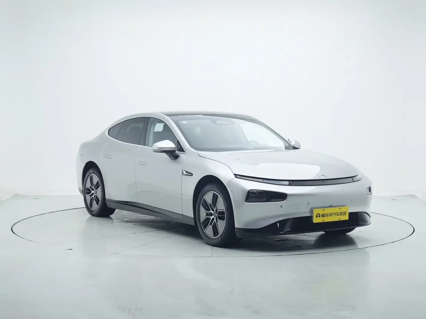 XPeng P7