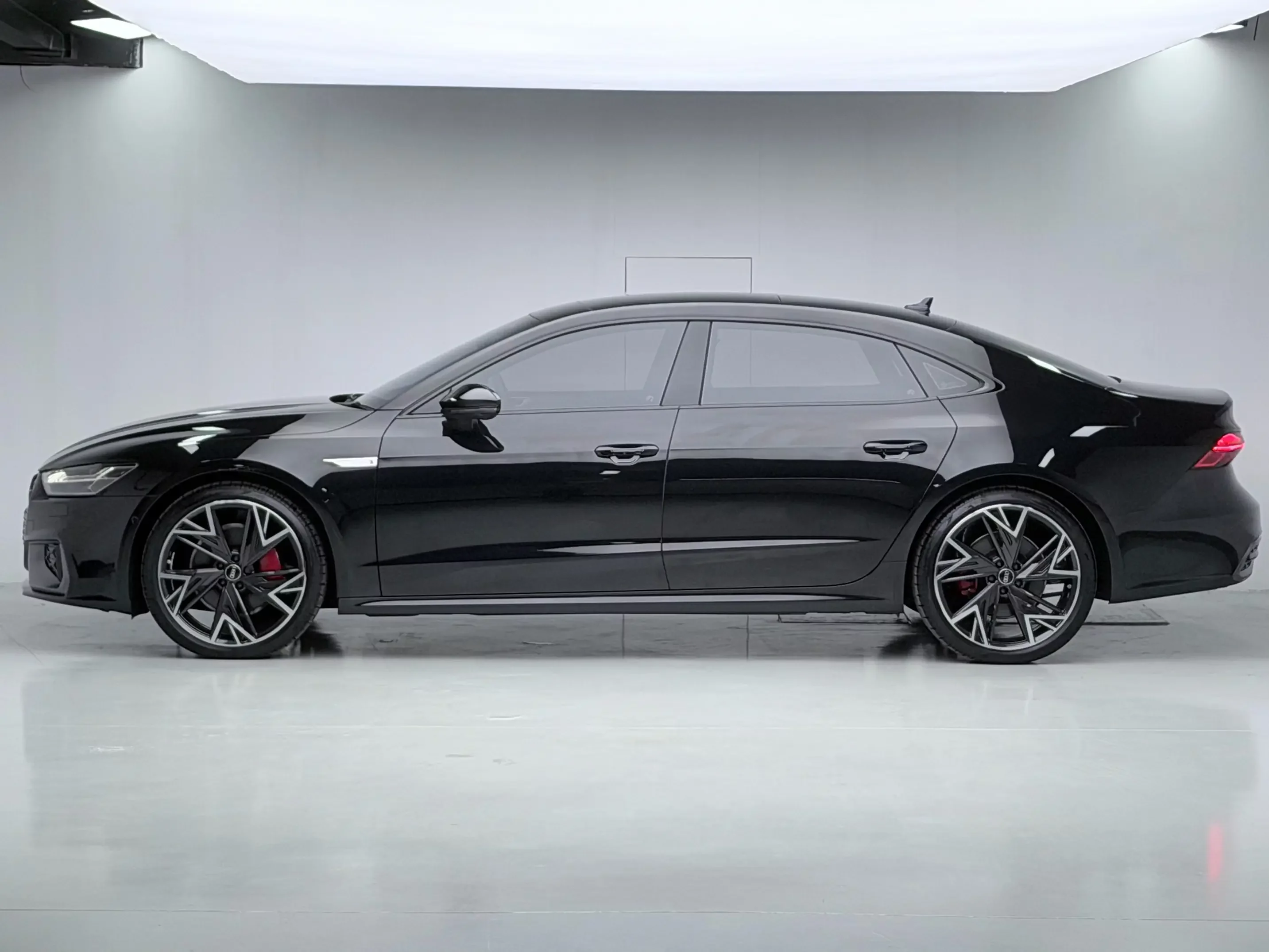 Audi A7L