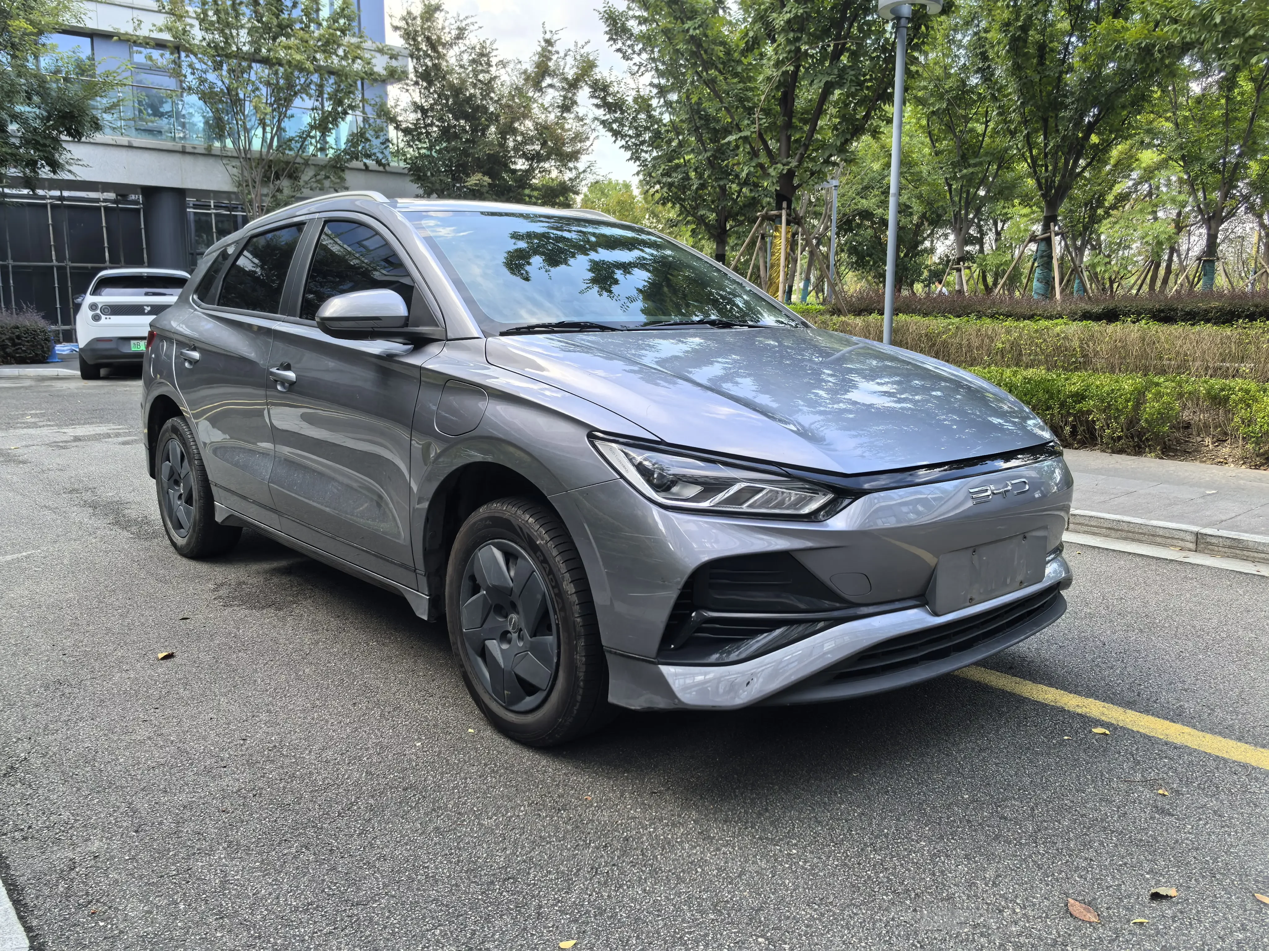 BYD e2