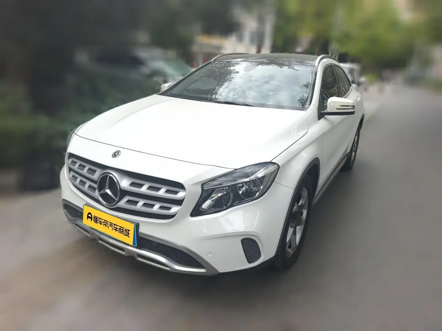Mercedes-Benz GLA