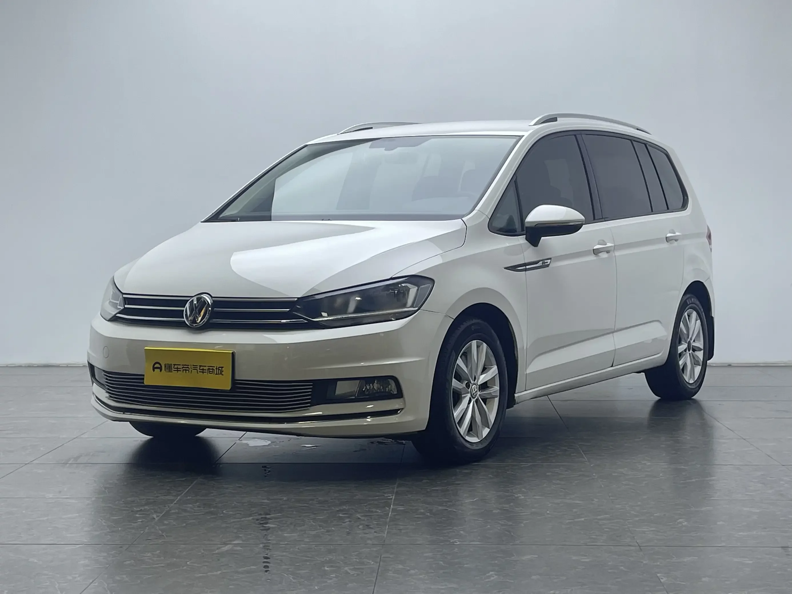 Volkswagen Touran L