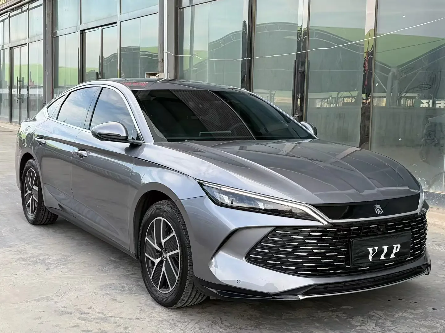 BYD Qin L DM
