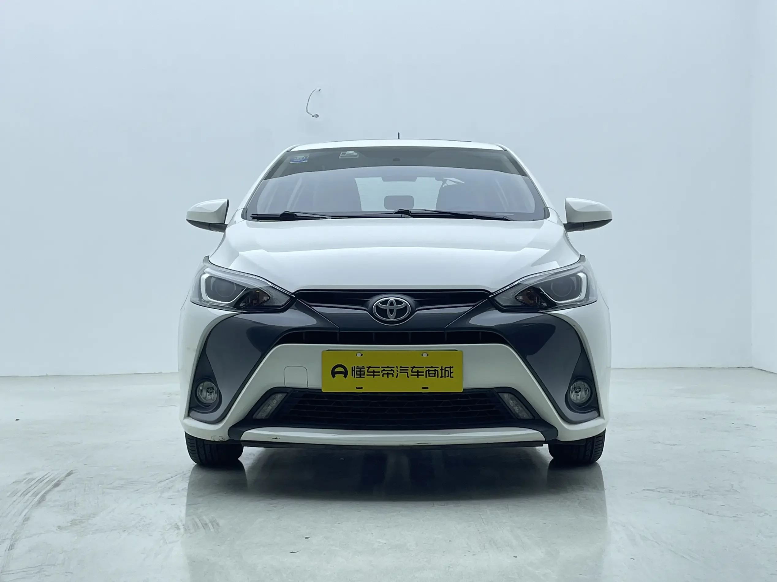 Toyota Yaris L