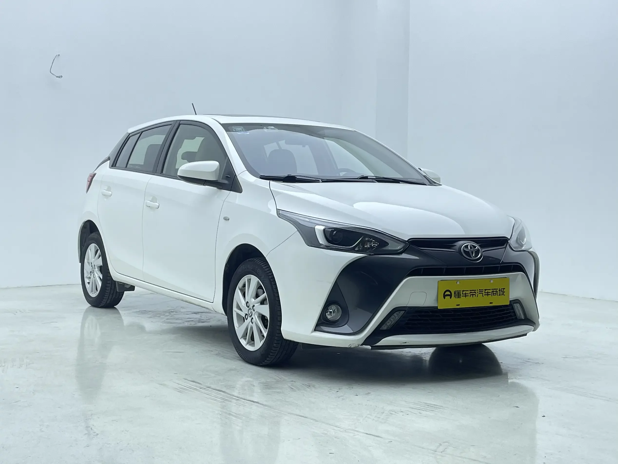 Toyota Yaris L