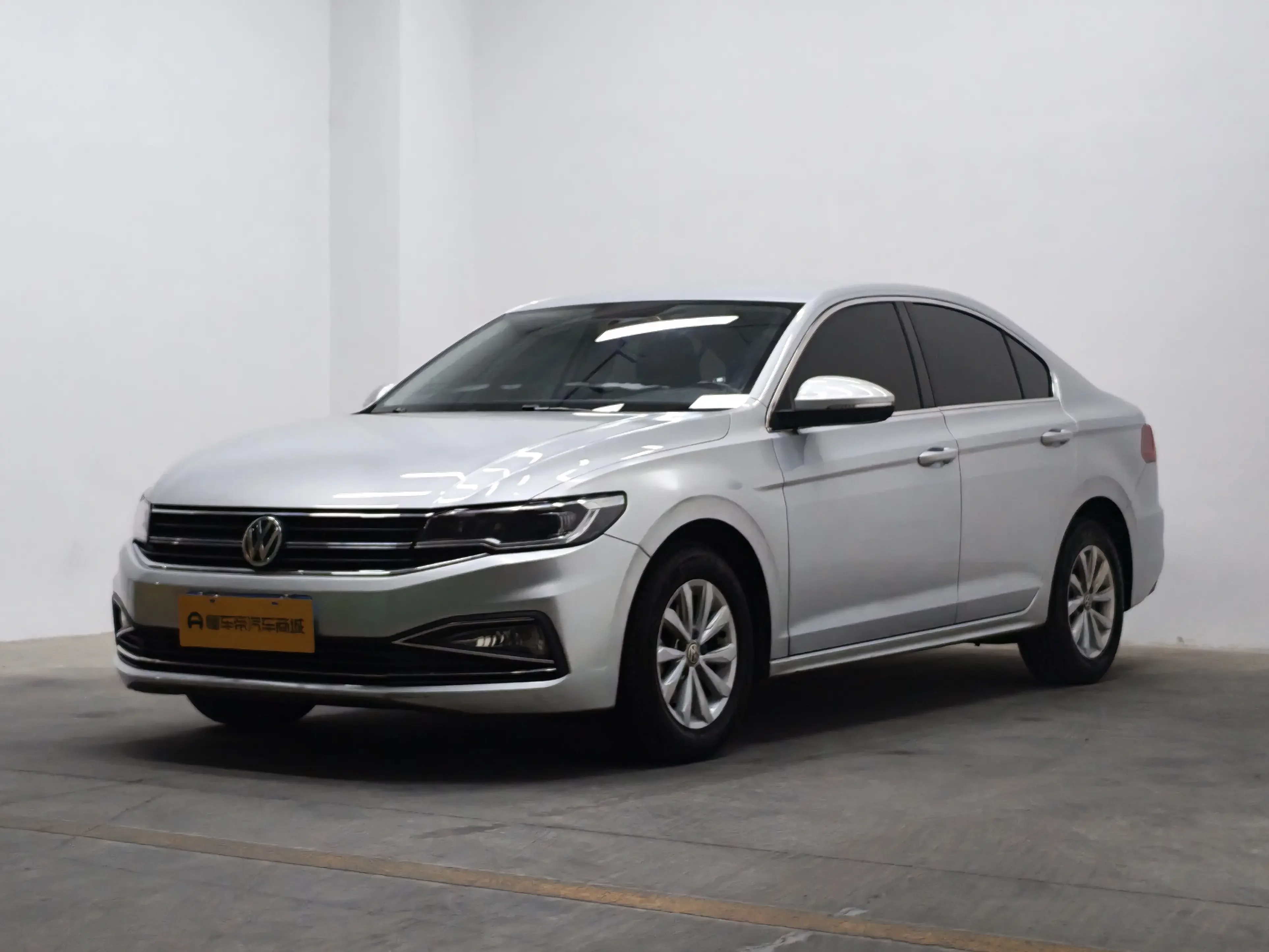 Volkswagen Bora  из Китая