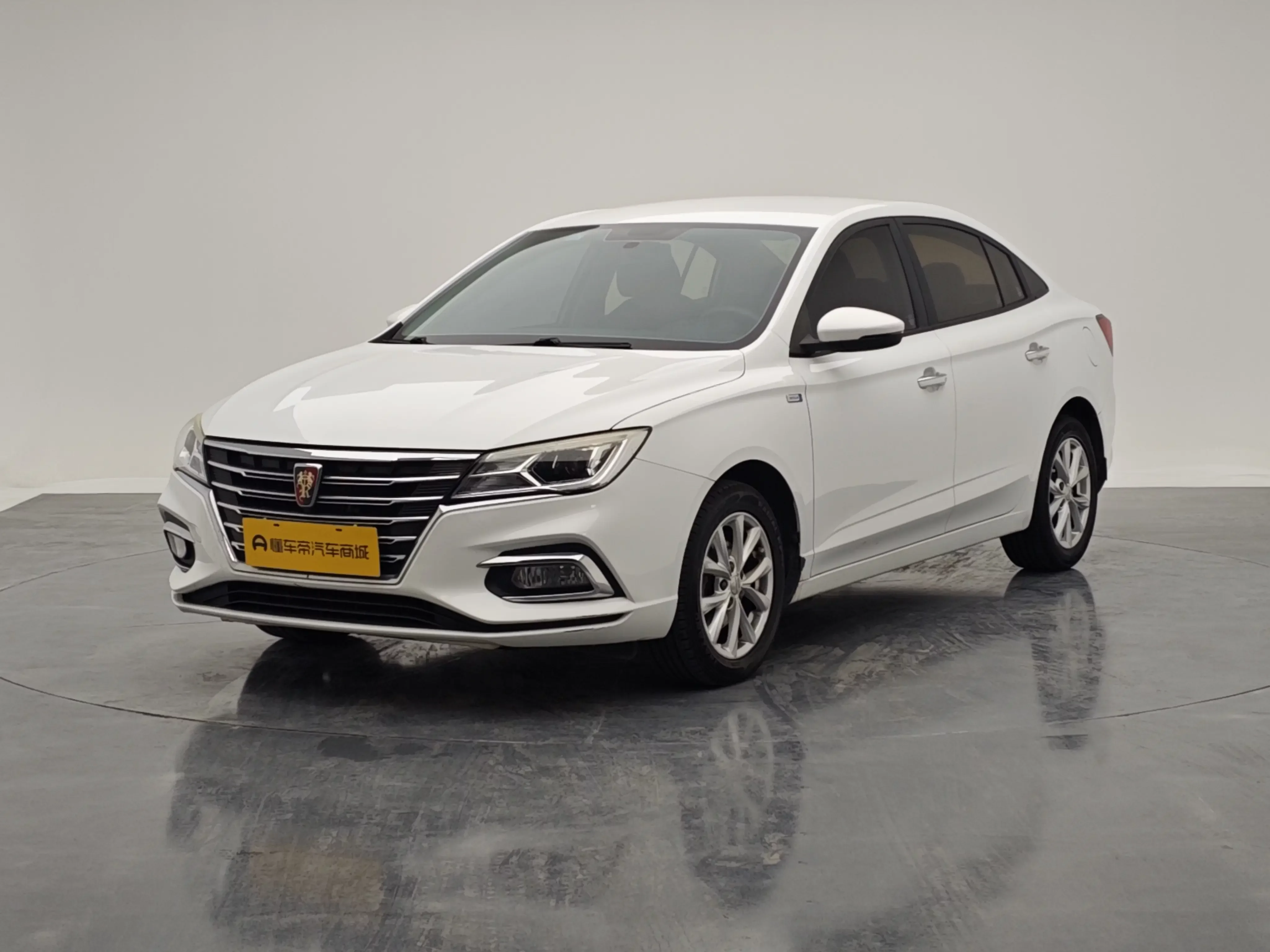 Roewe i5