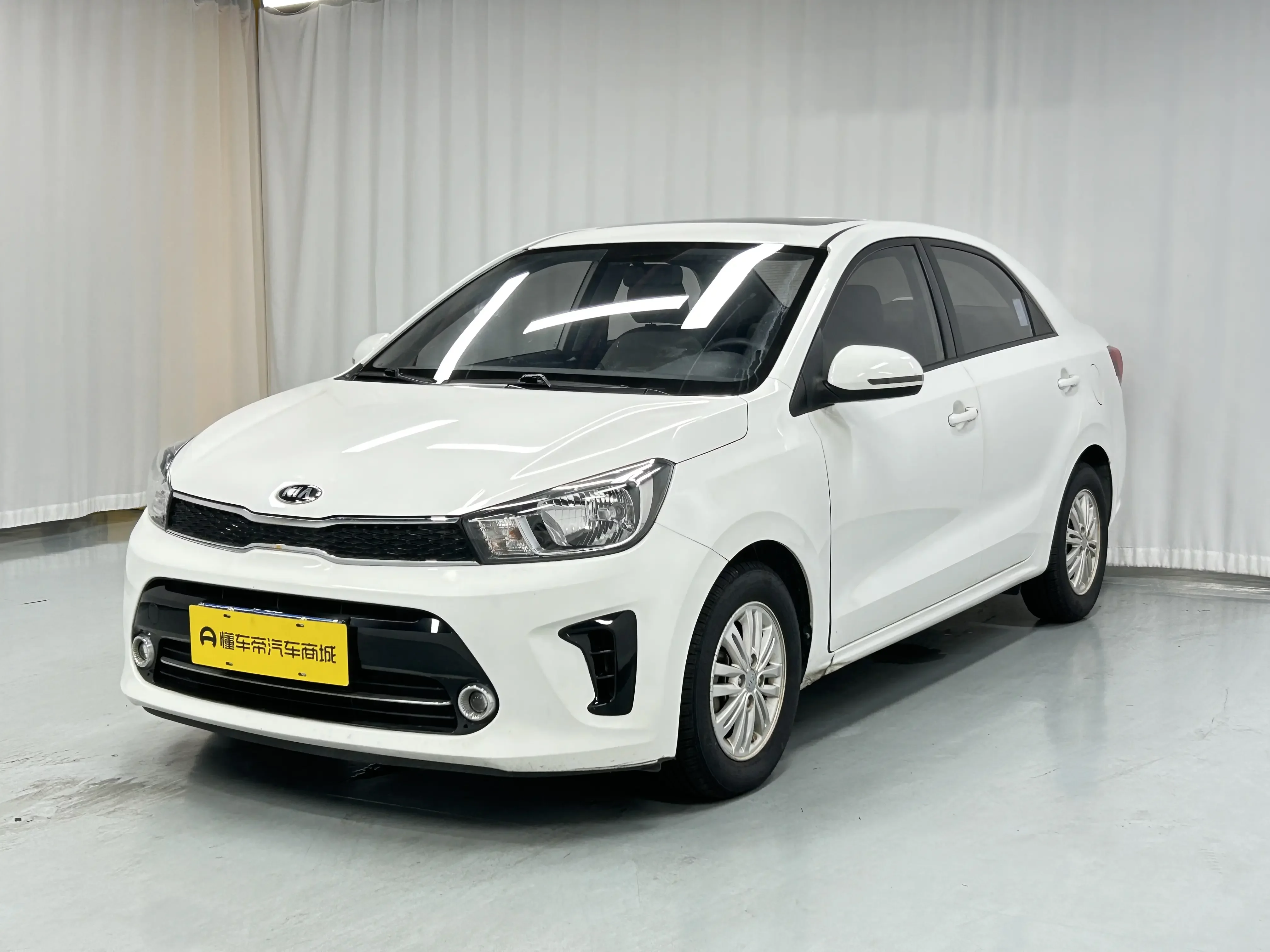 Kia Pegas  из Китая