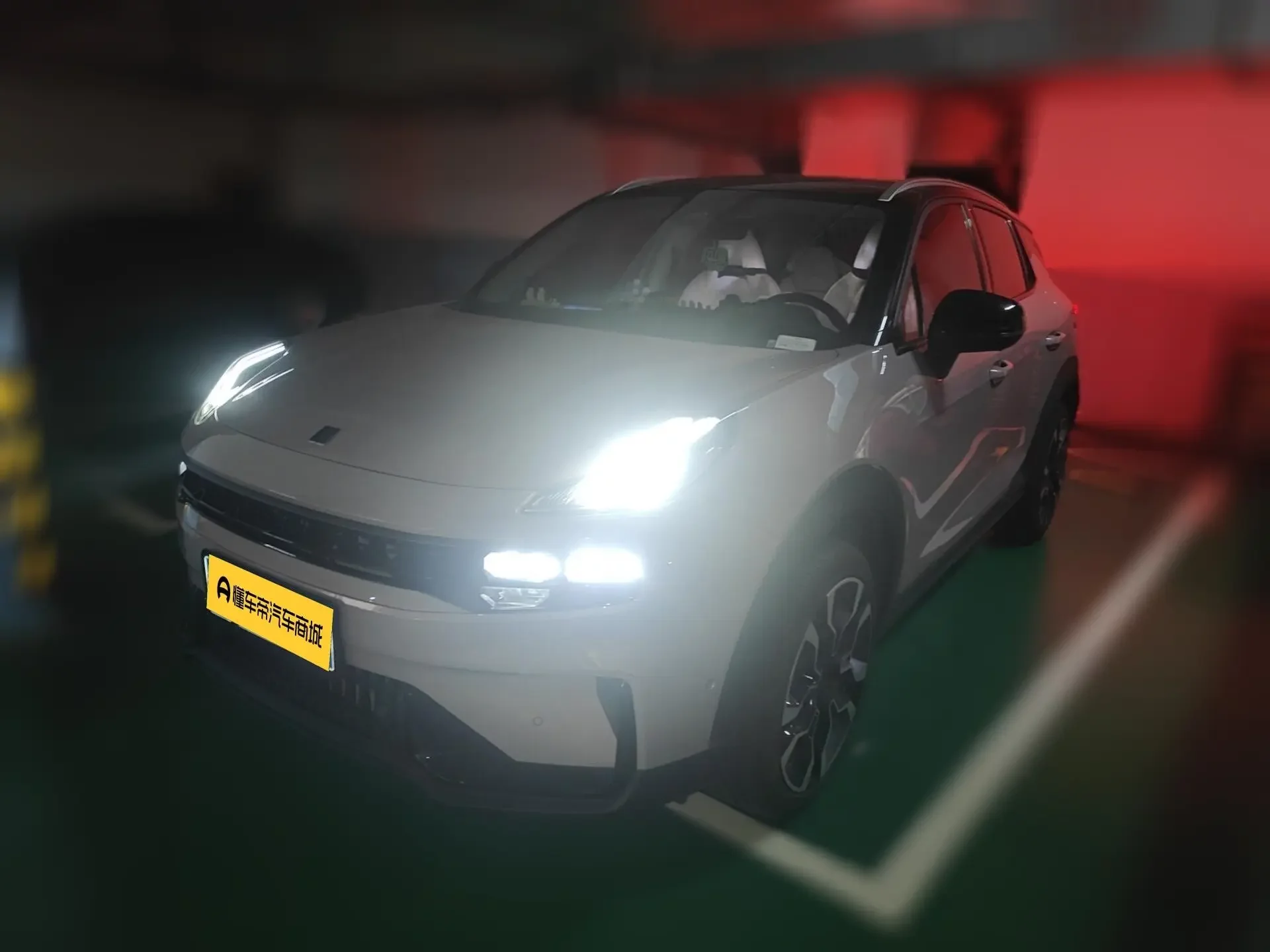 Lynk & Co 06