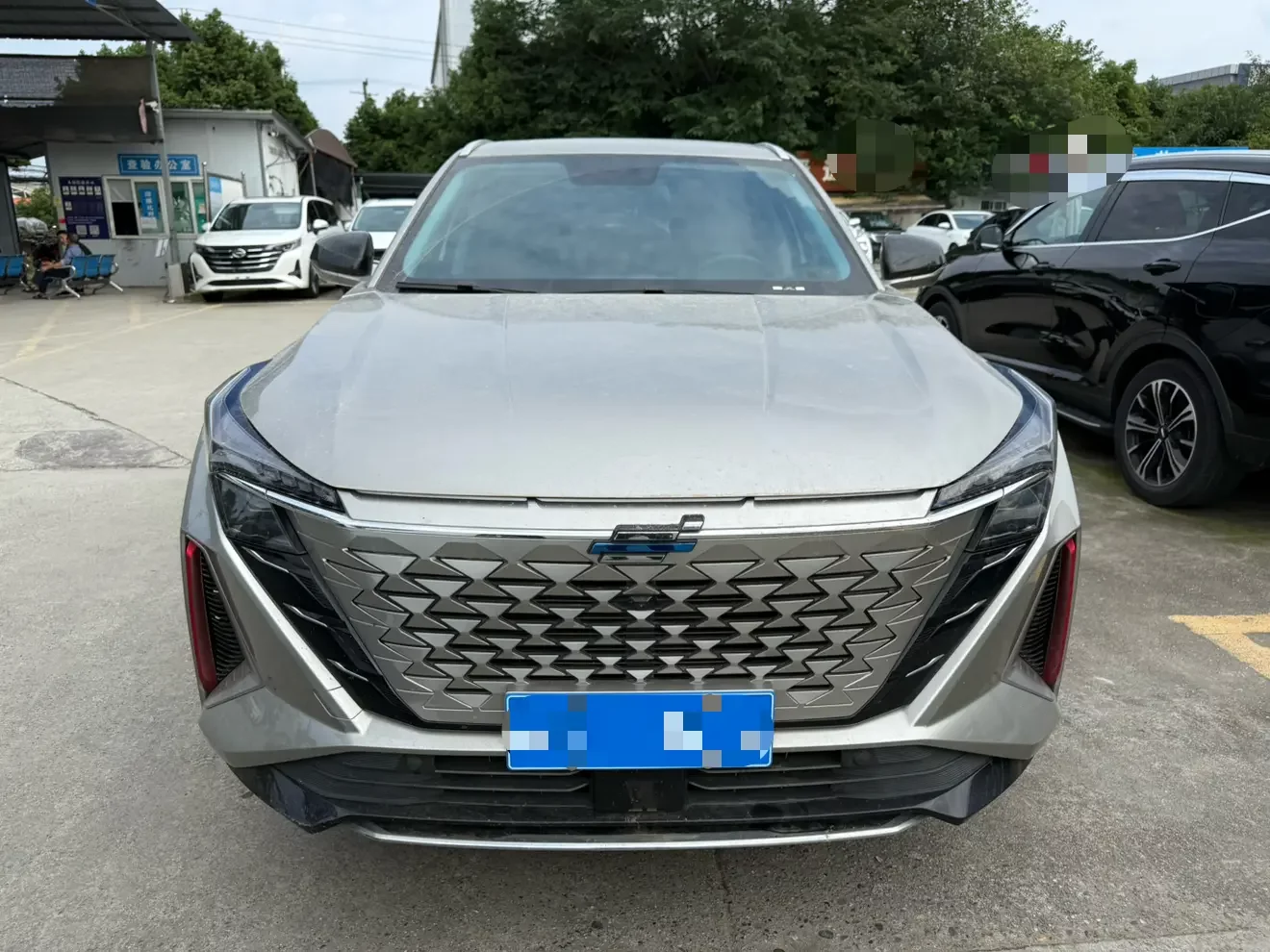 Oshan Changan Auchan Z6