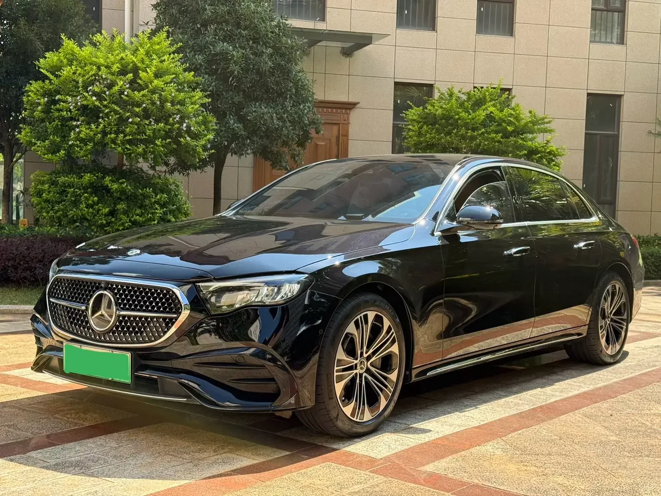 Mercedes-Benz E-Class PHEV