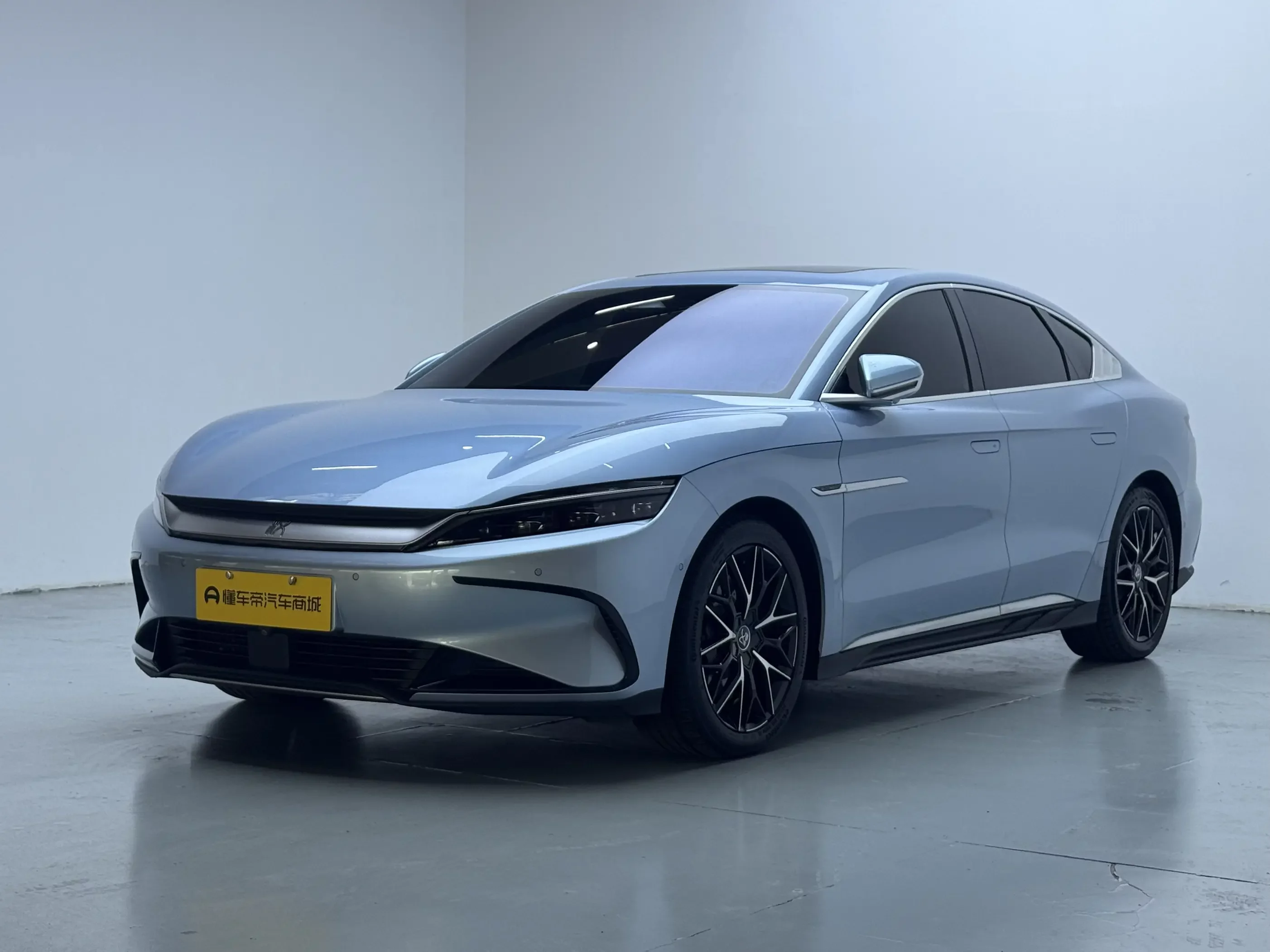 BYD HAN EV
