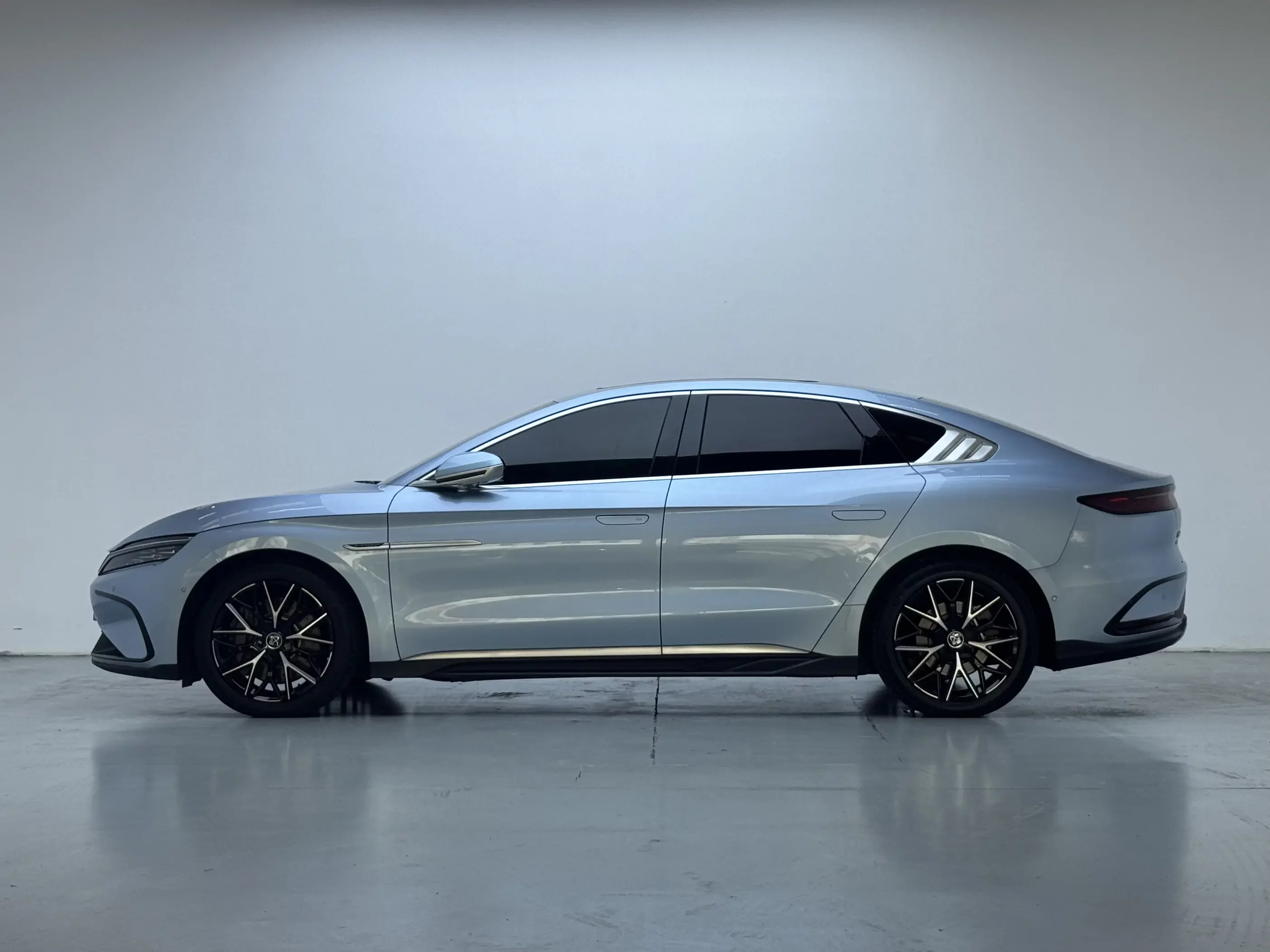 BYD Han EV