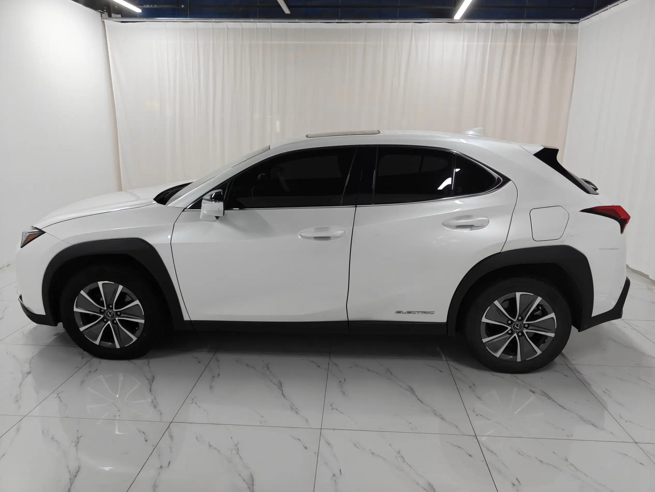 Lexus UX EV