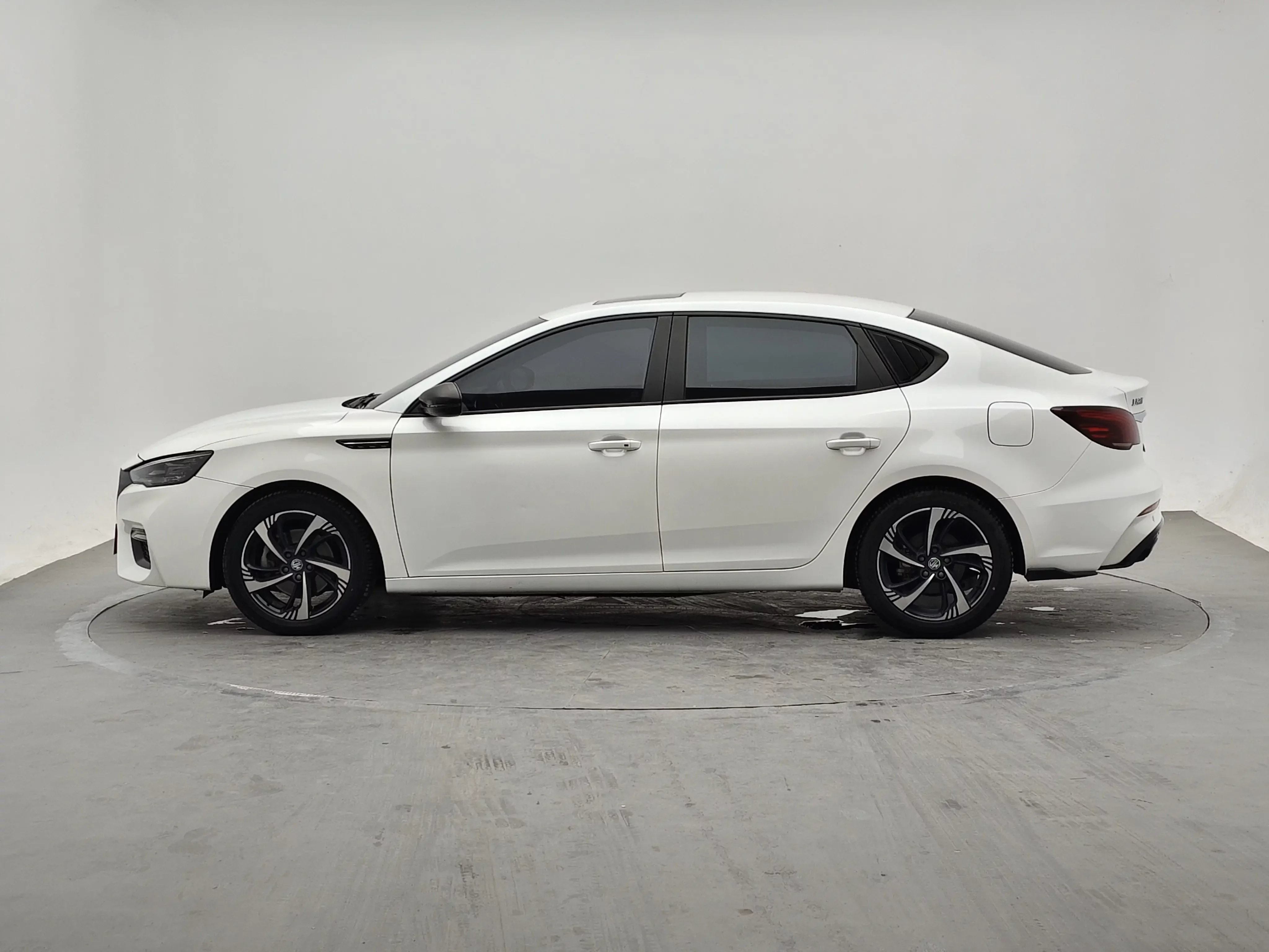 MG 6