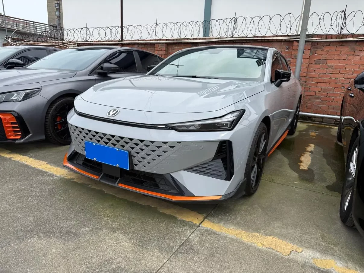 Changan UNI-V