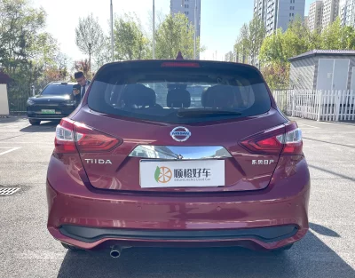 Nissan Tiida