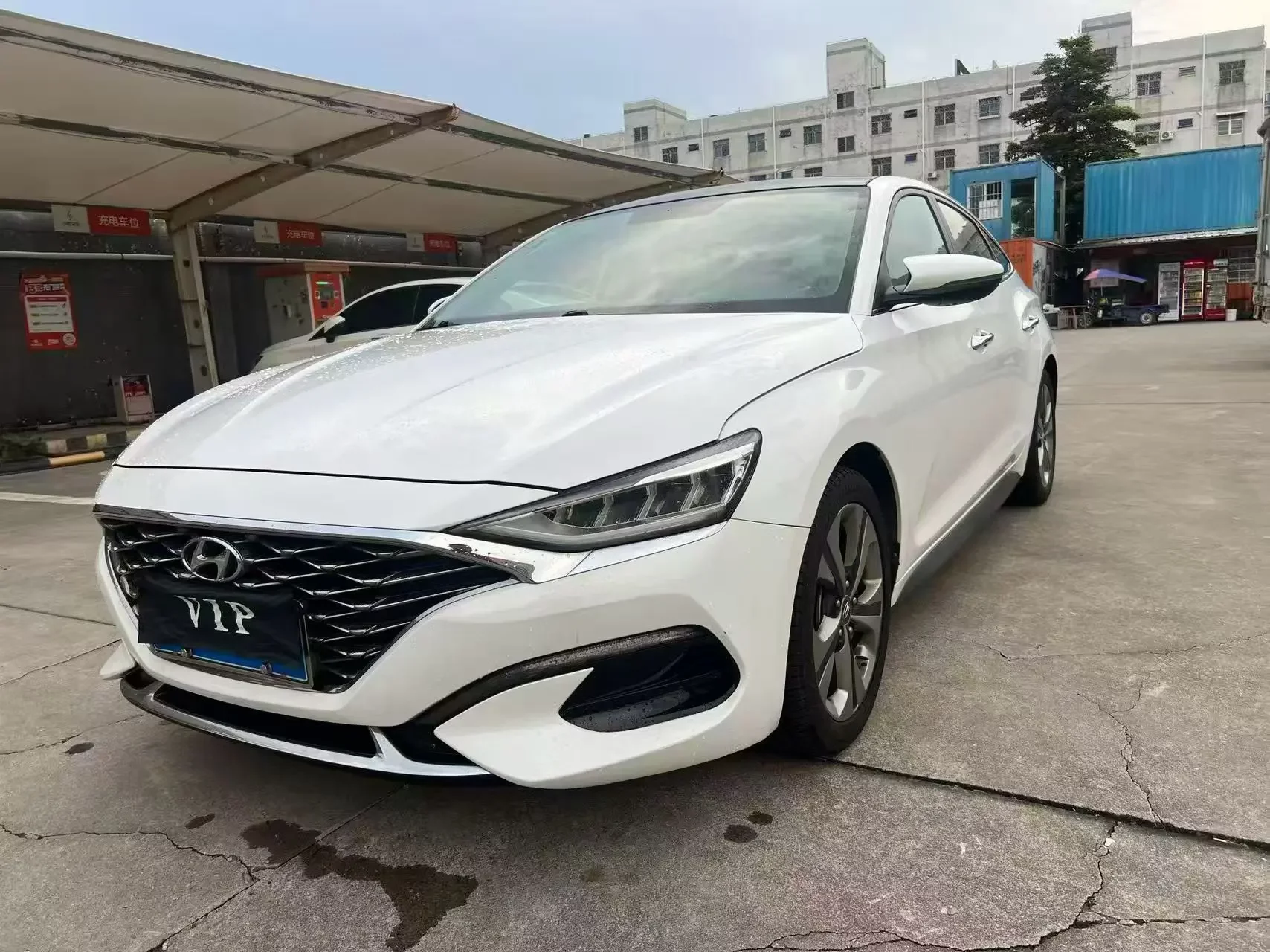 Hyundai Lafesta