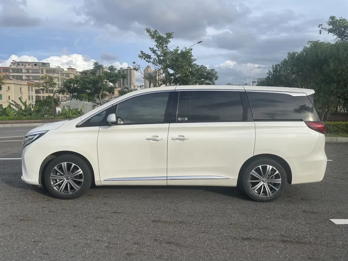GAC Trumpchi M8