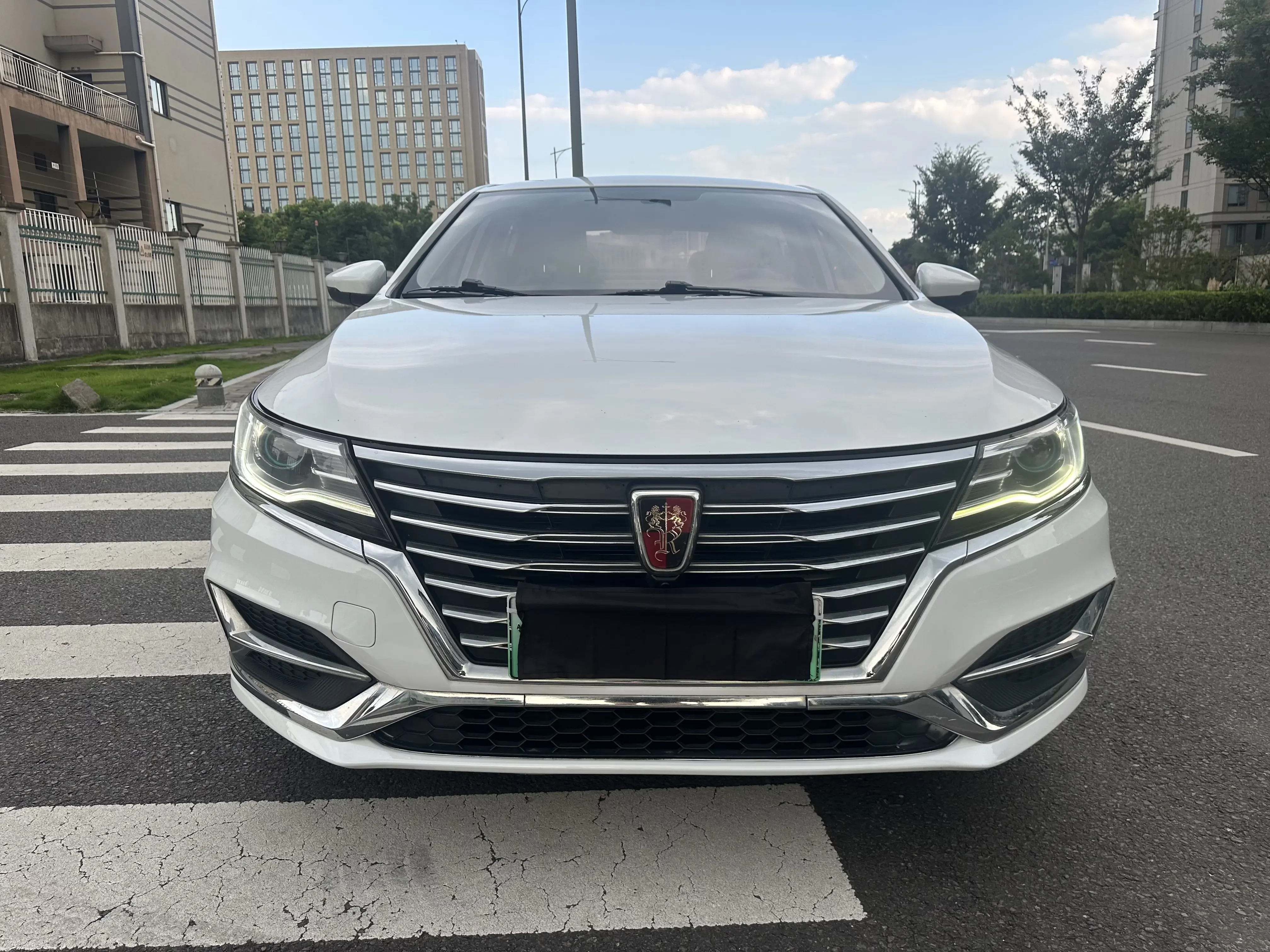 Roewe ei6