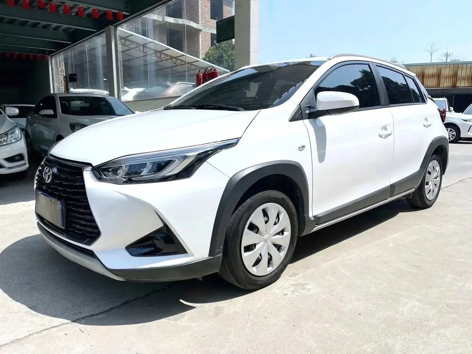 Toyota Yaris L