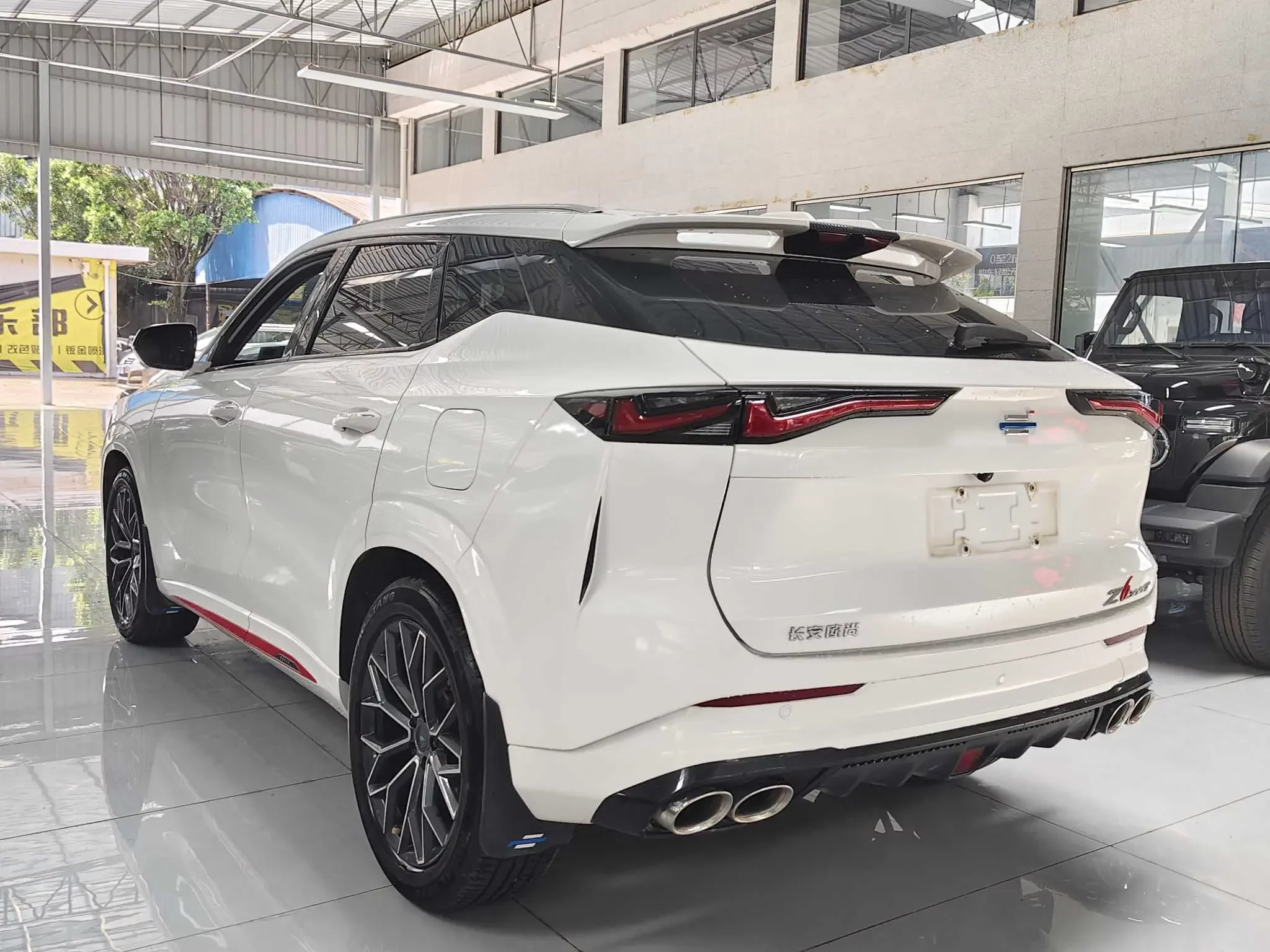 Oshan Changan Auchan Z6