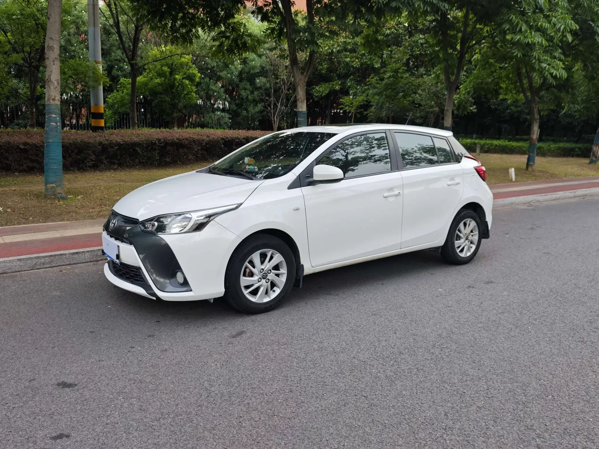 Toyota Yaris L