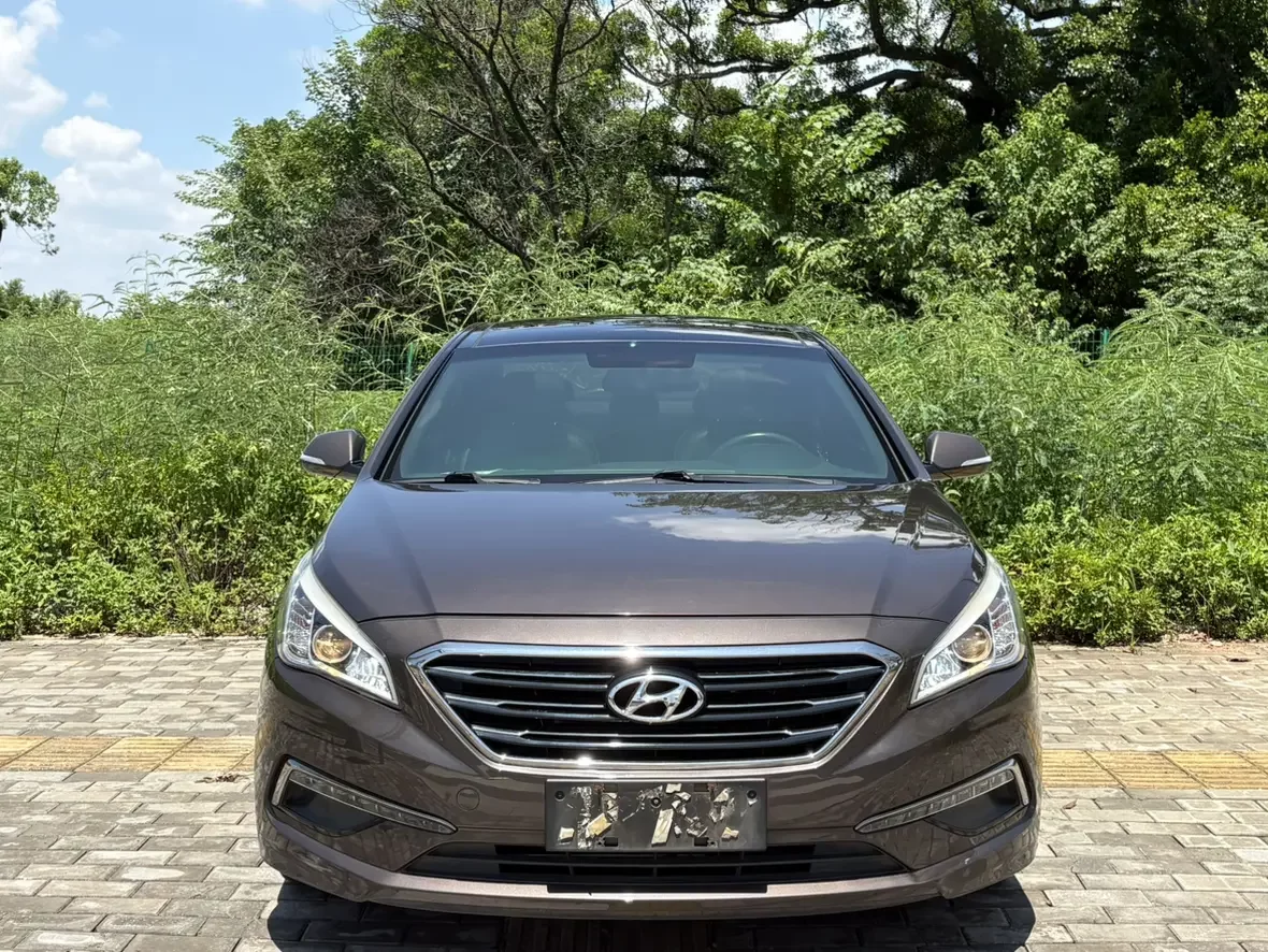 Hyundai sonata nine