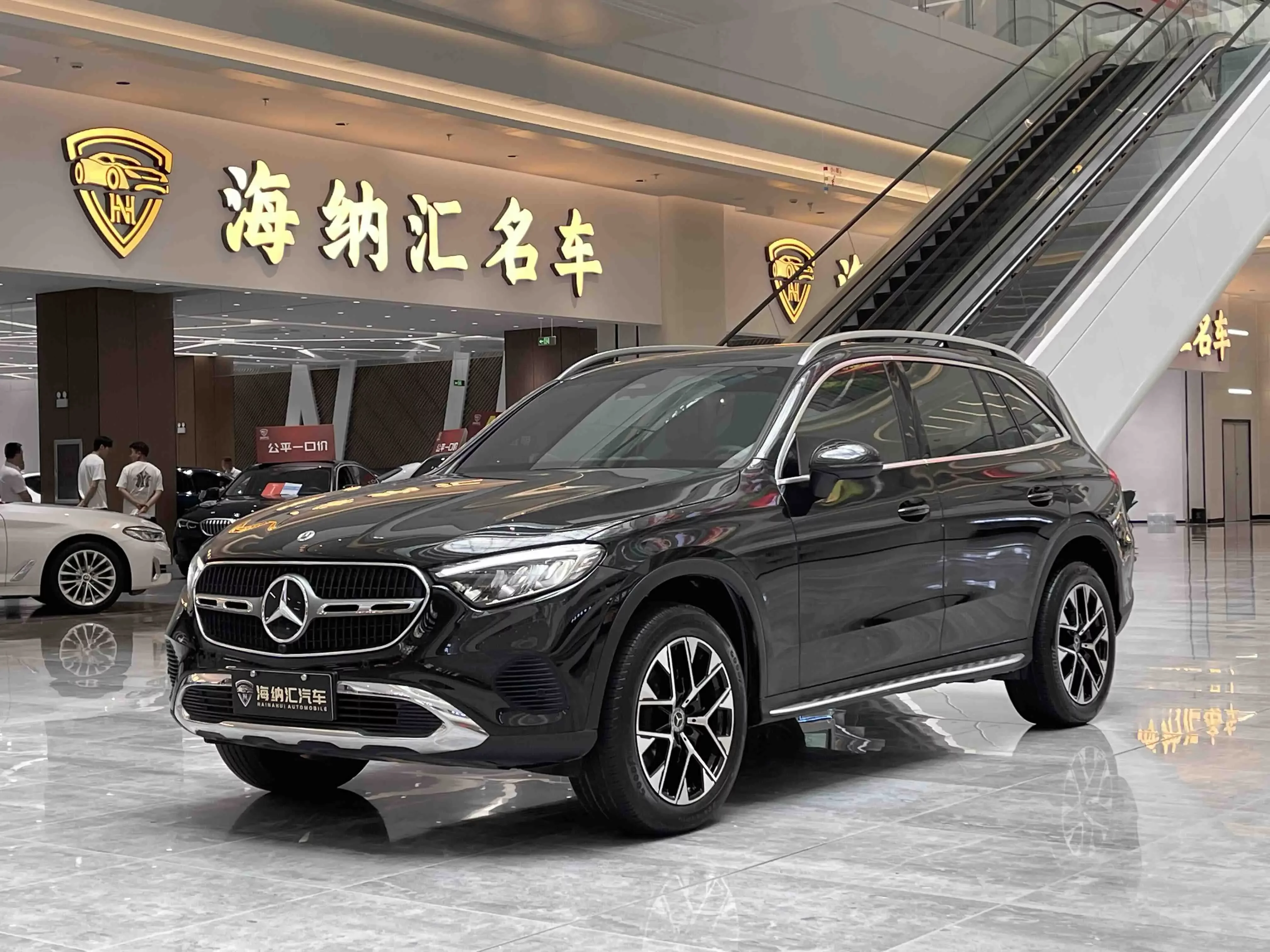 MERCEDES-BENZ GLC