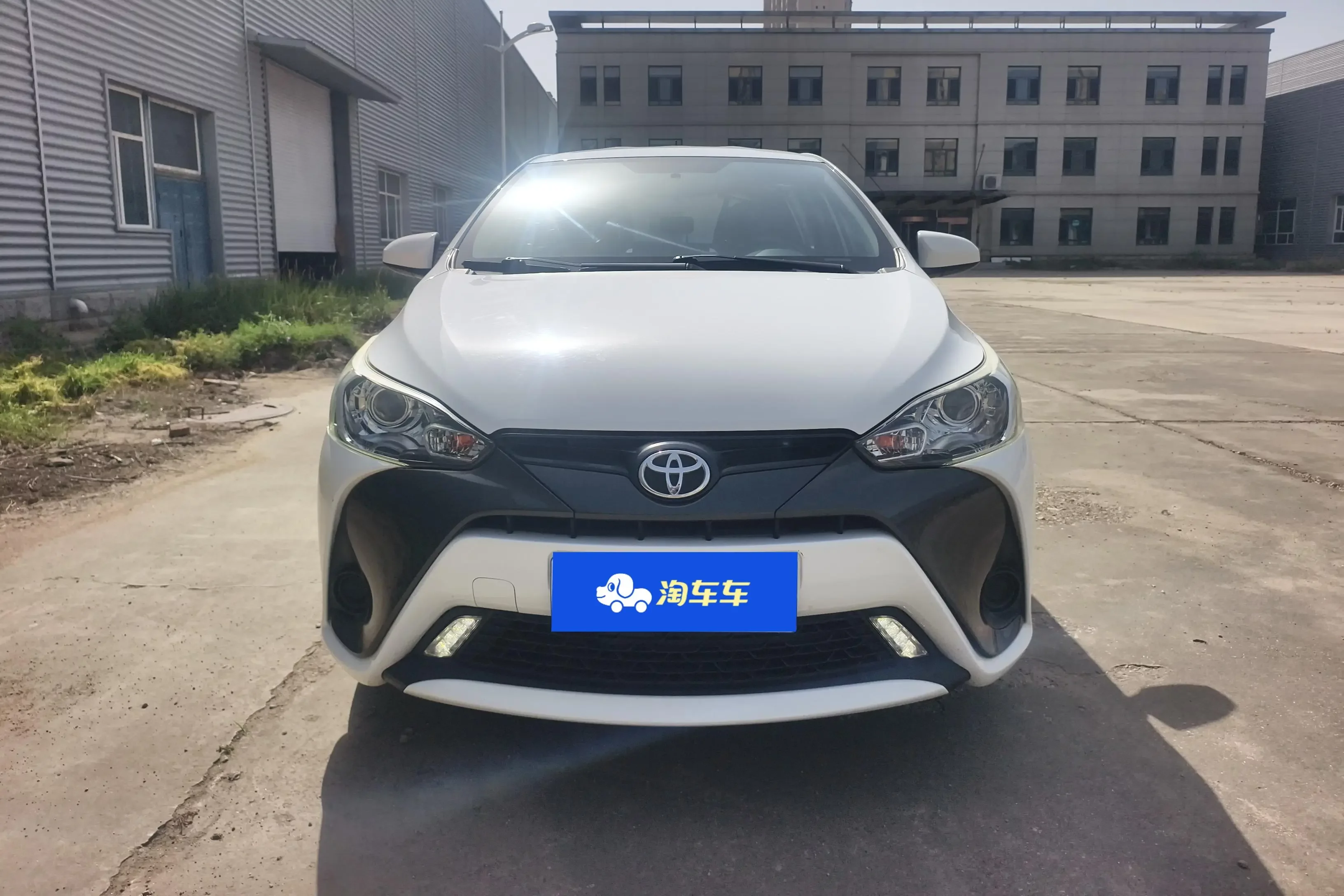 Toyota Yaris L