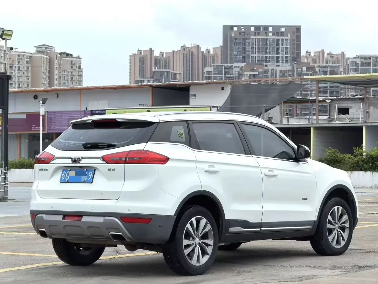 Geely Atlas