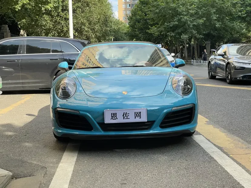 Porsche 911