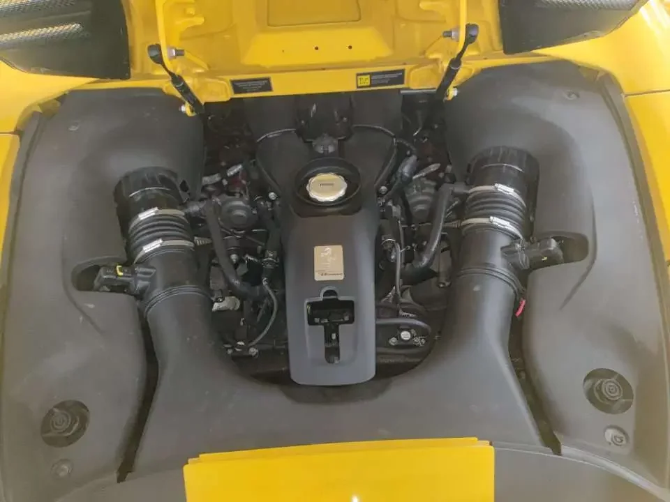 Ferrari F8