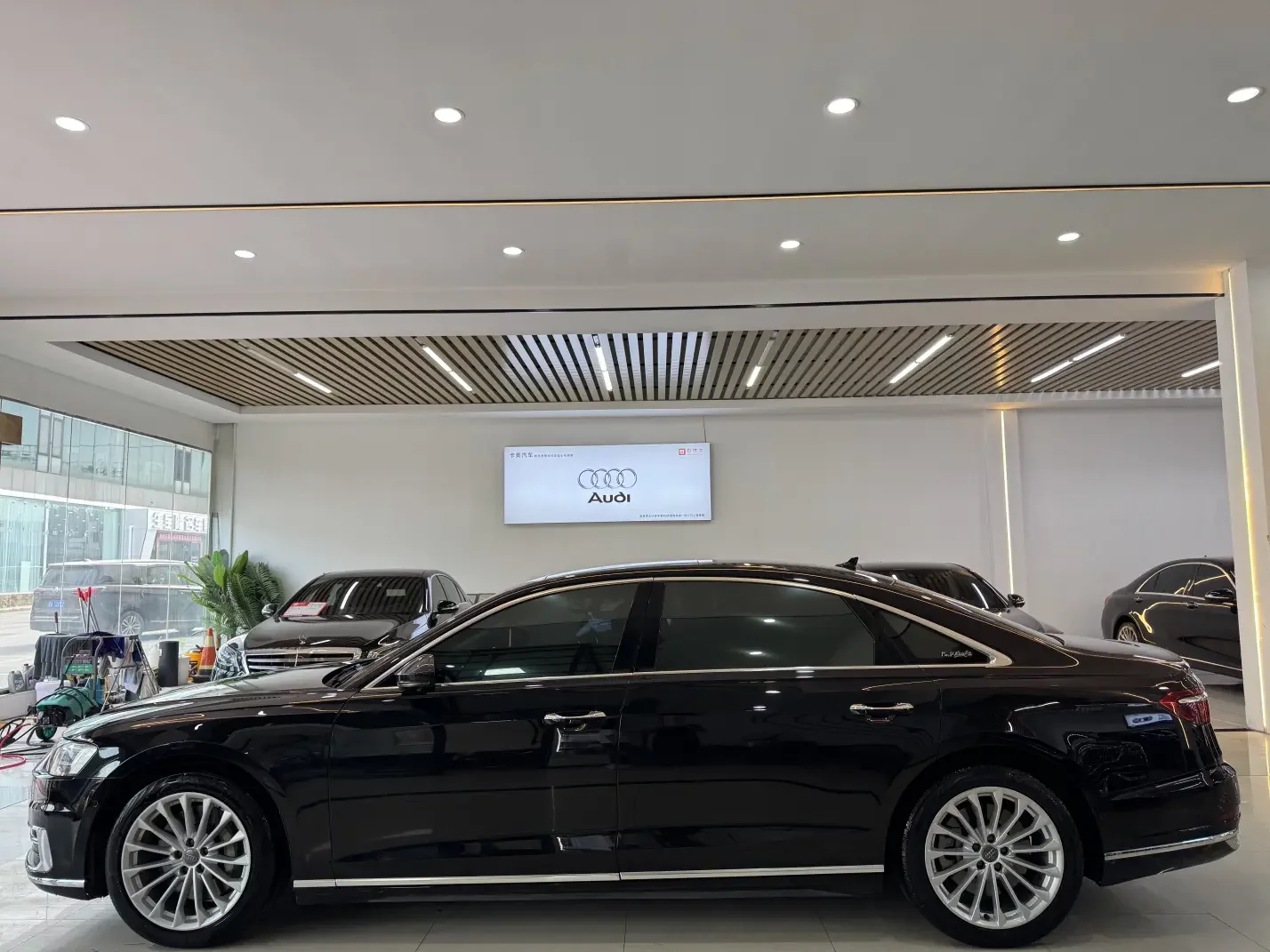 Audi A8
