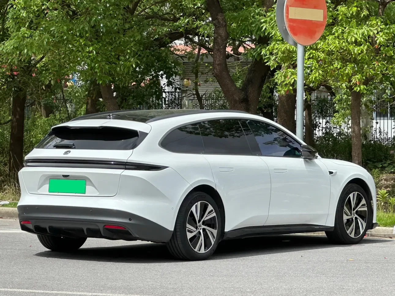 NIO ET5T